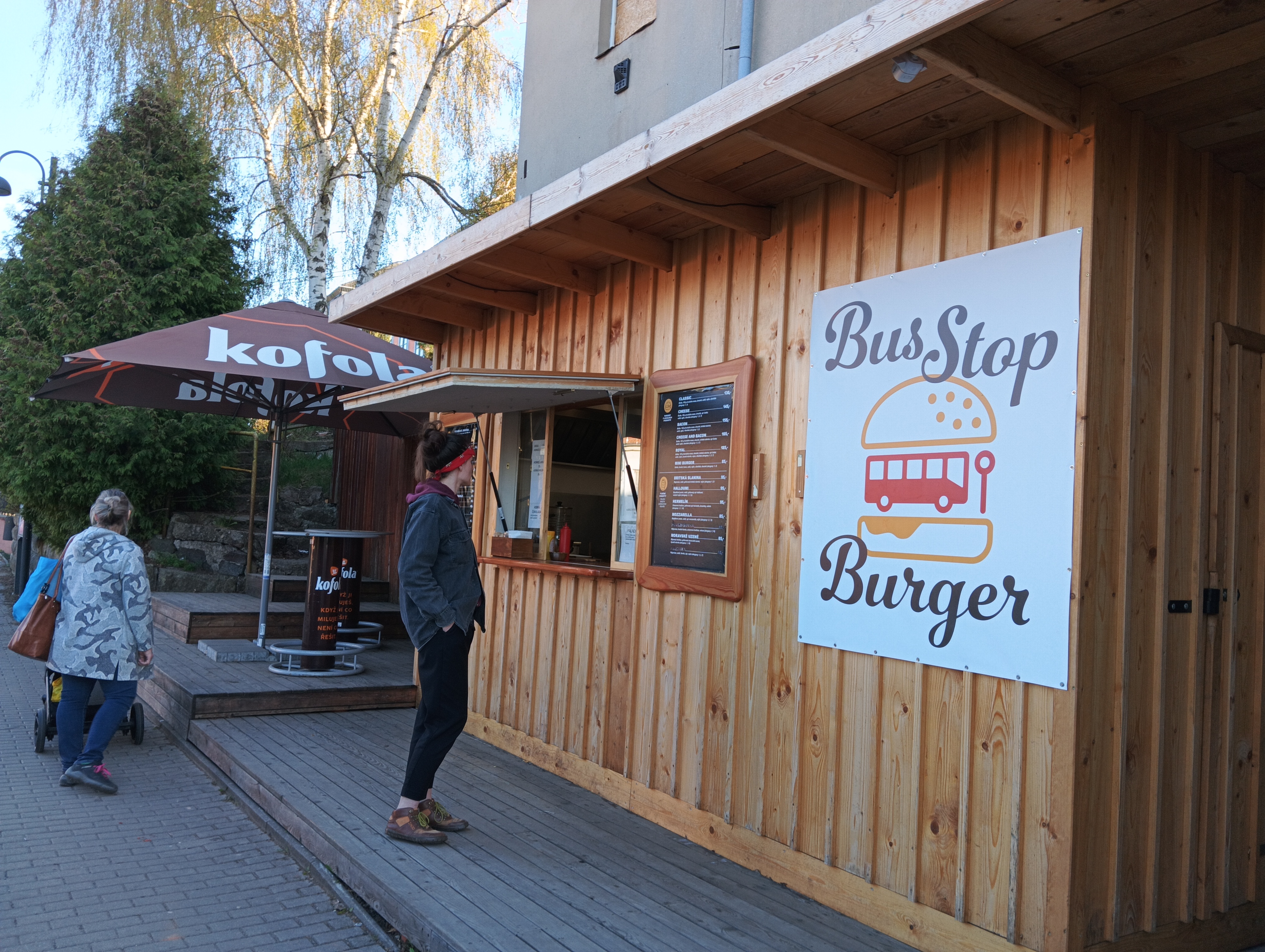 Bus Stop Burger foto 1
