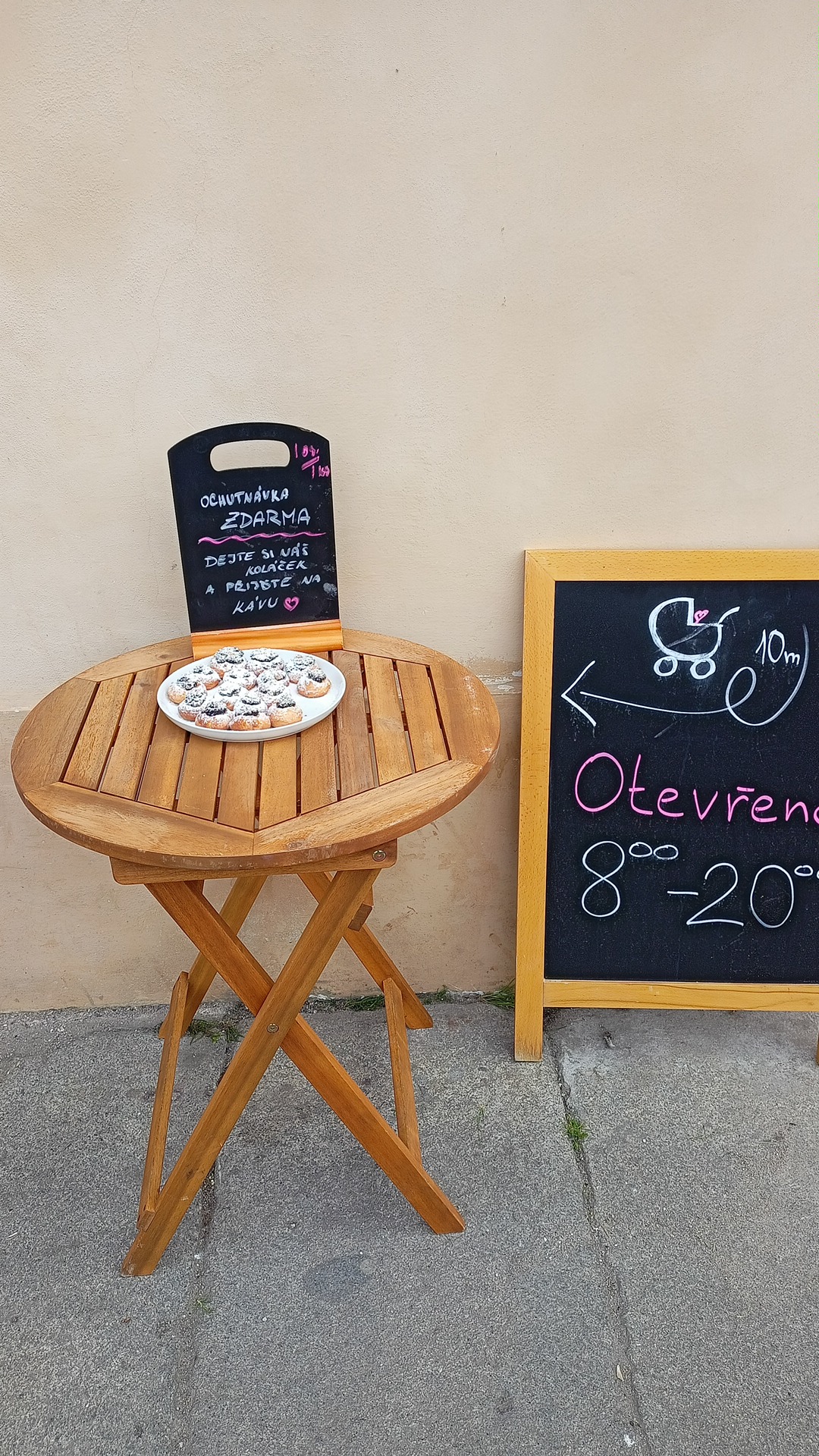 Kavárna ZLATÉ ZRNO foto 4