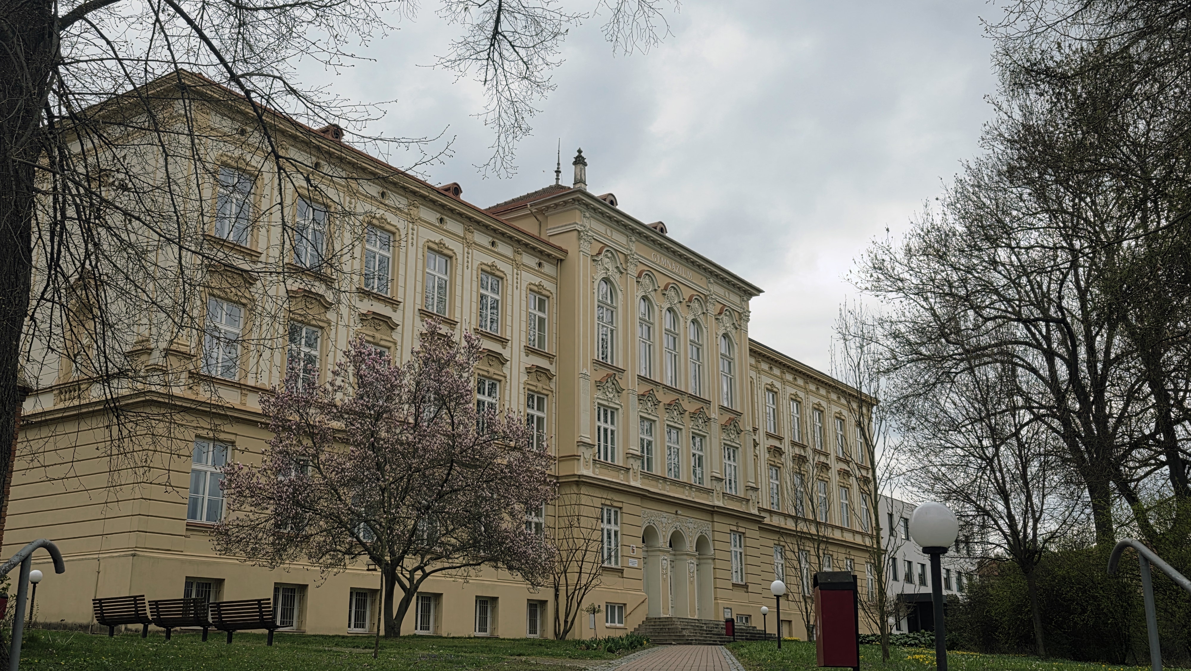 Gymnázium a Obchodní akademie Bučovice foto 4