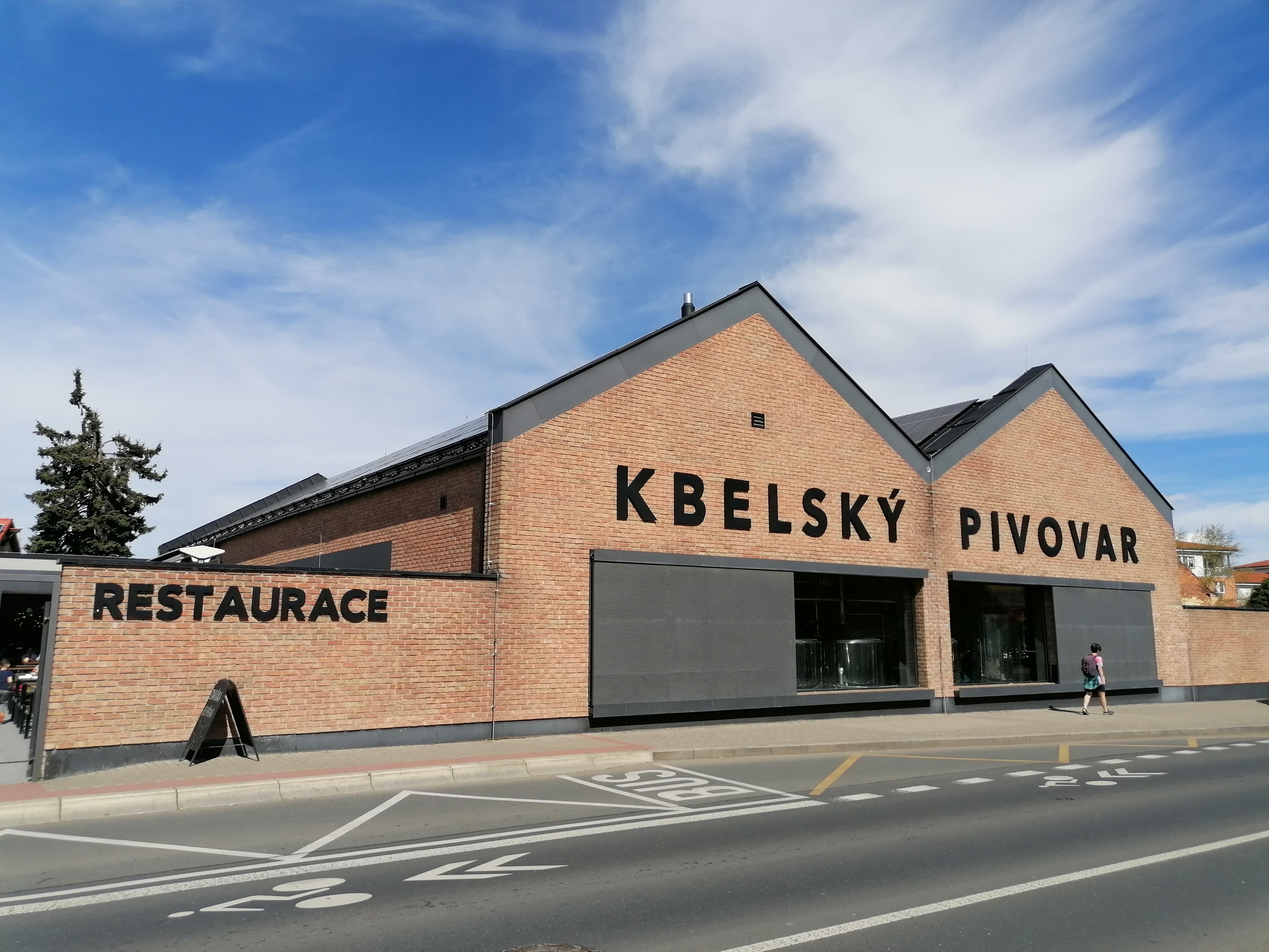 KBELSKÝ PIVOVAR - RESTAURACE foto 2