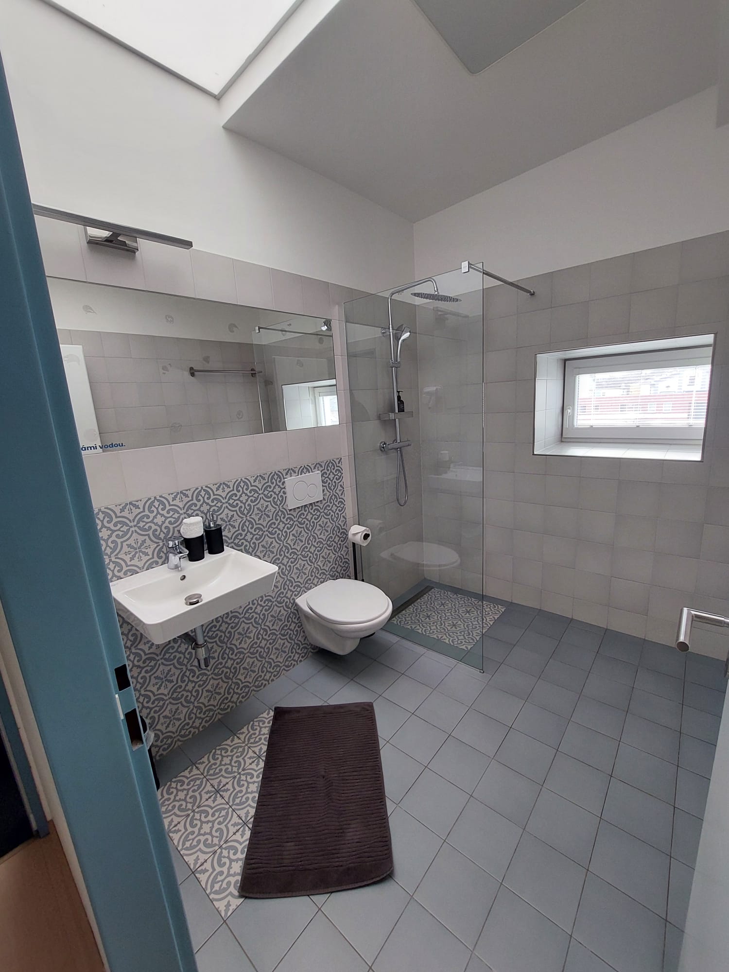 DOBRÉ MÍSTO foto 2