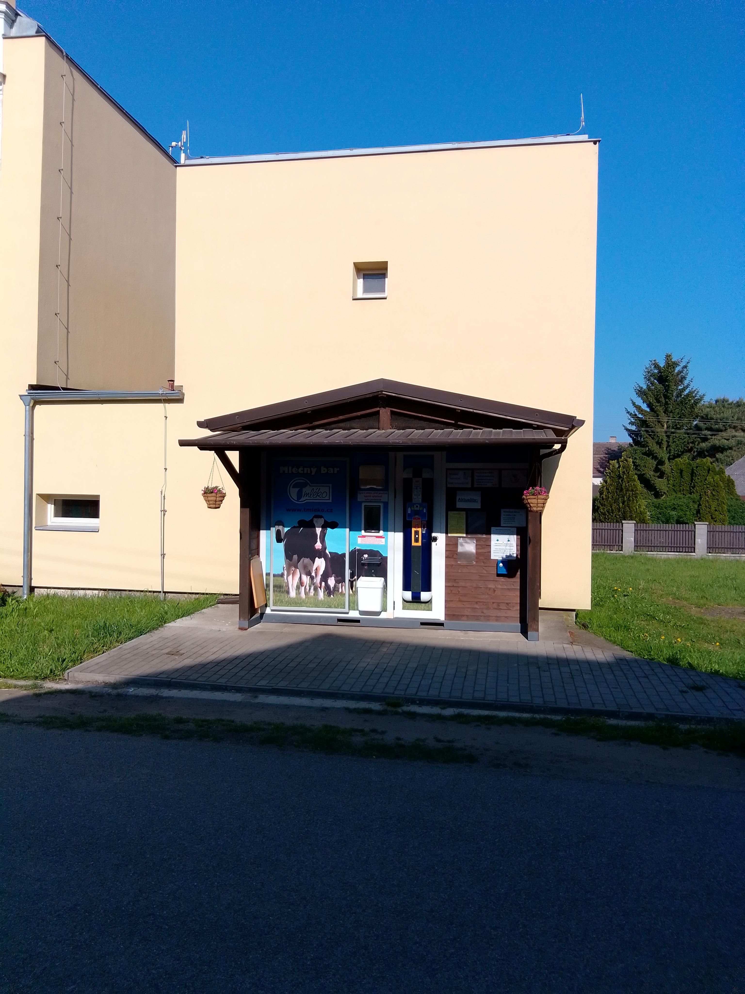 ZD Březina nad Jizerou - mlékomat foto 2