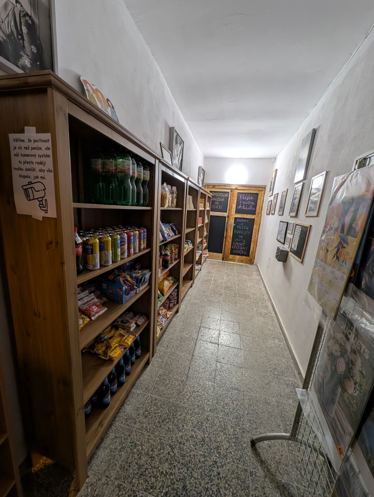 Samoobslužný obchůdek Lipnice nad Sázavou foto 1