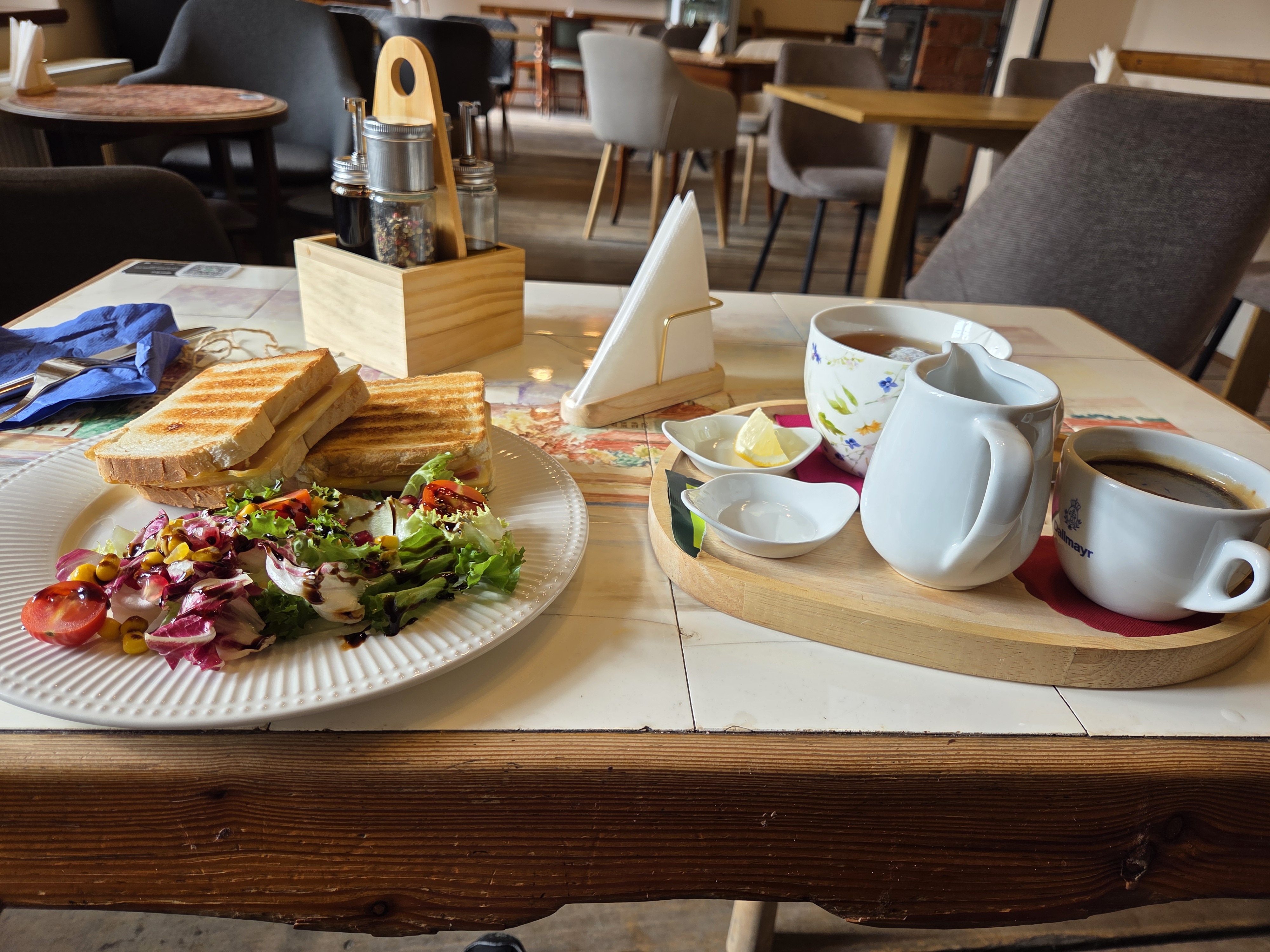 Cafe Modré dveře foto 4