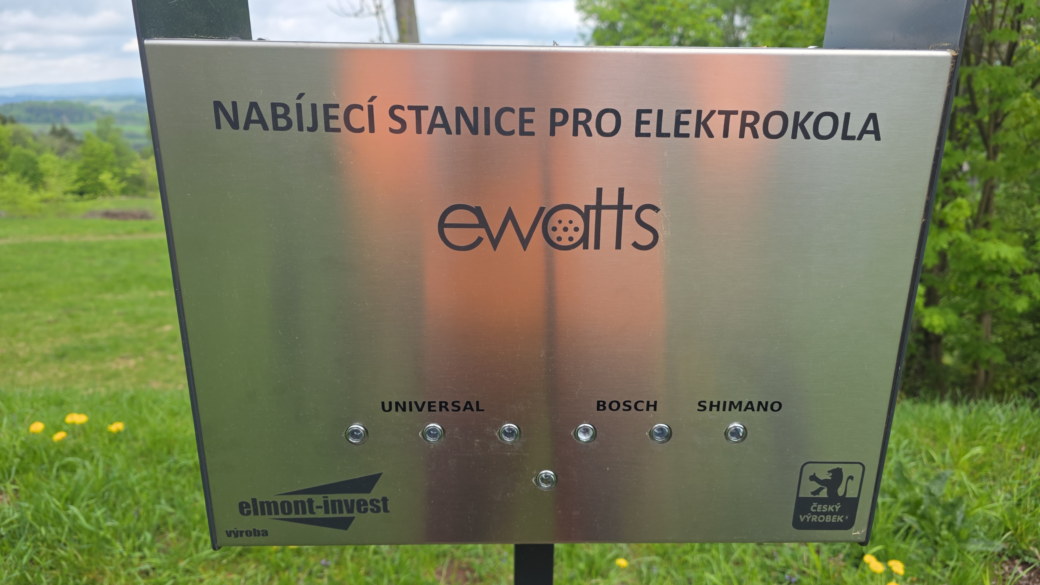 Nabíjecí stanice pro elektrokola foto 4