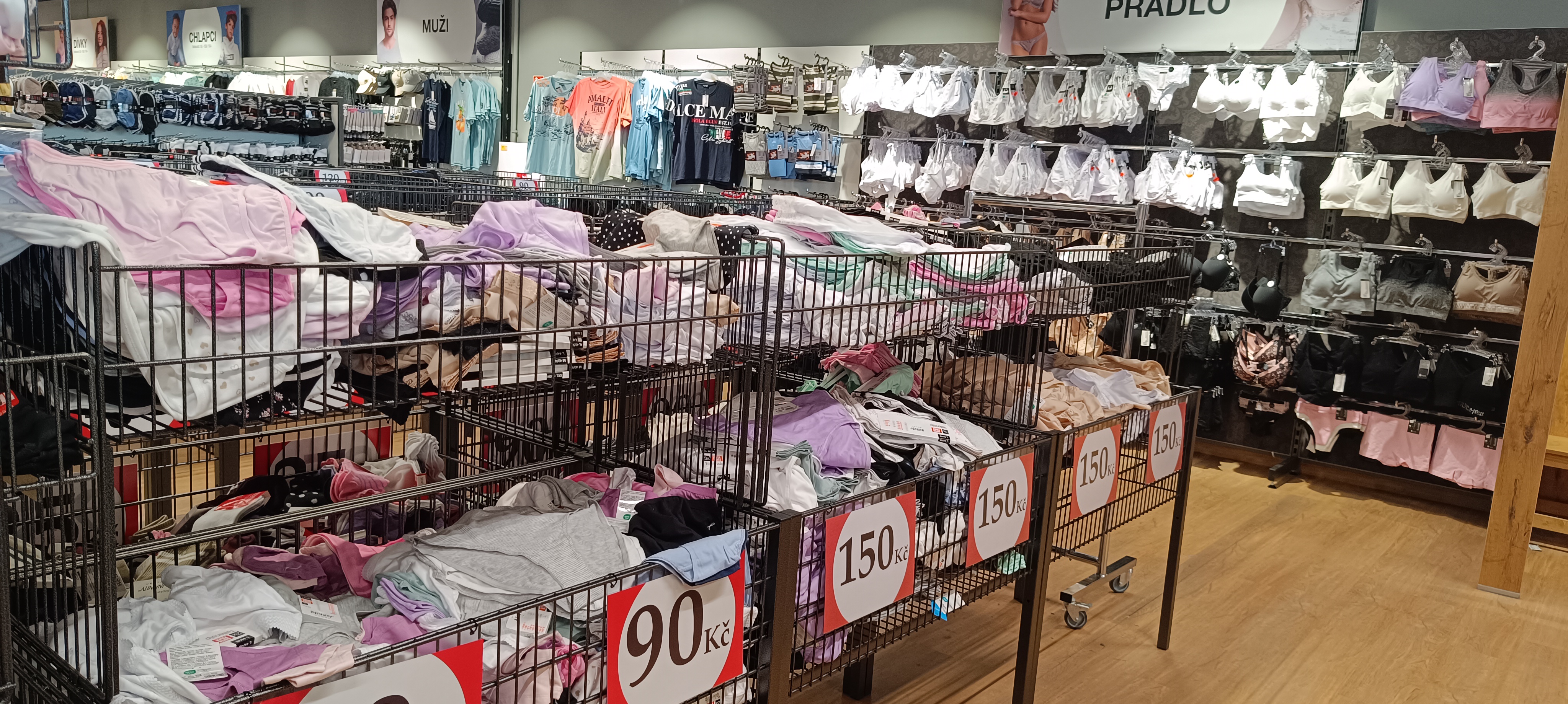 Woolworth foto 3