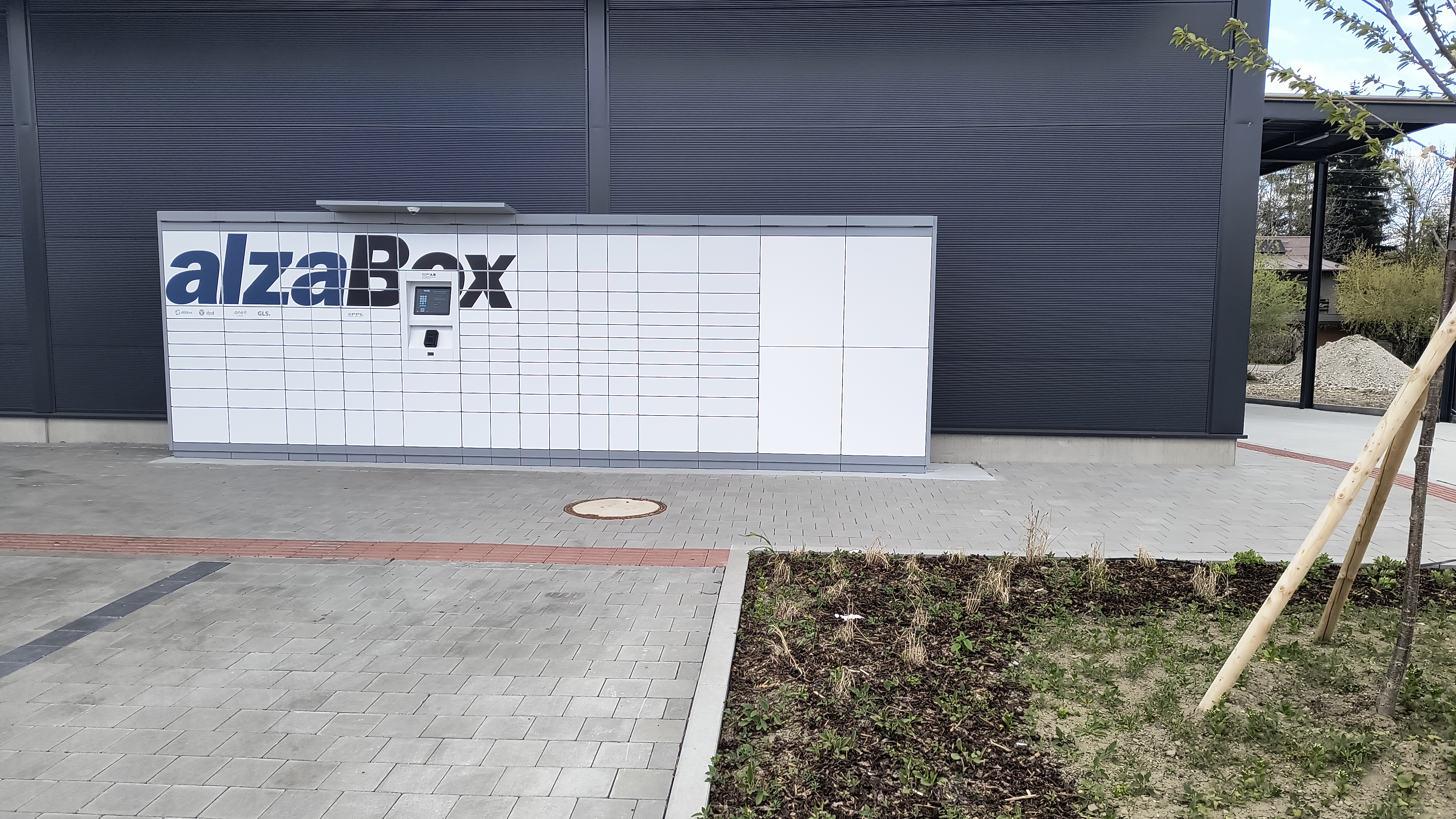 AlzaBox foto 3