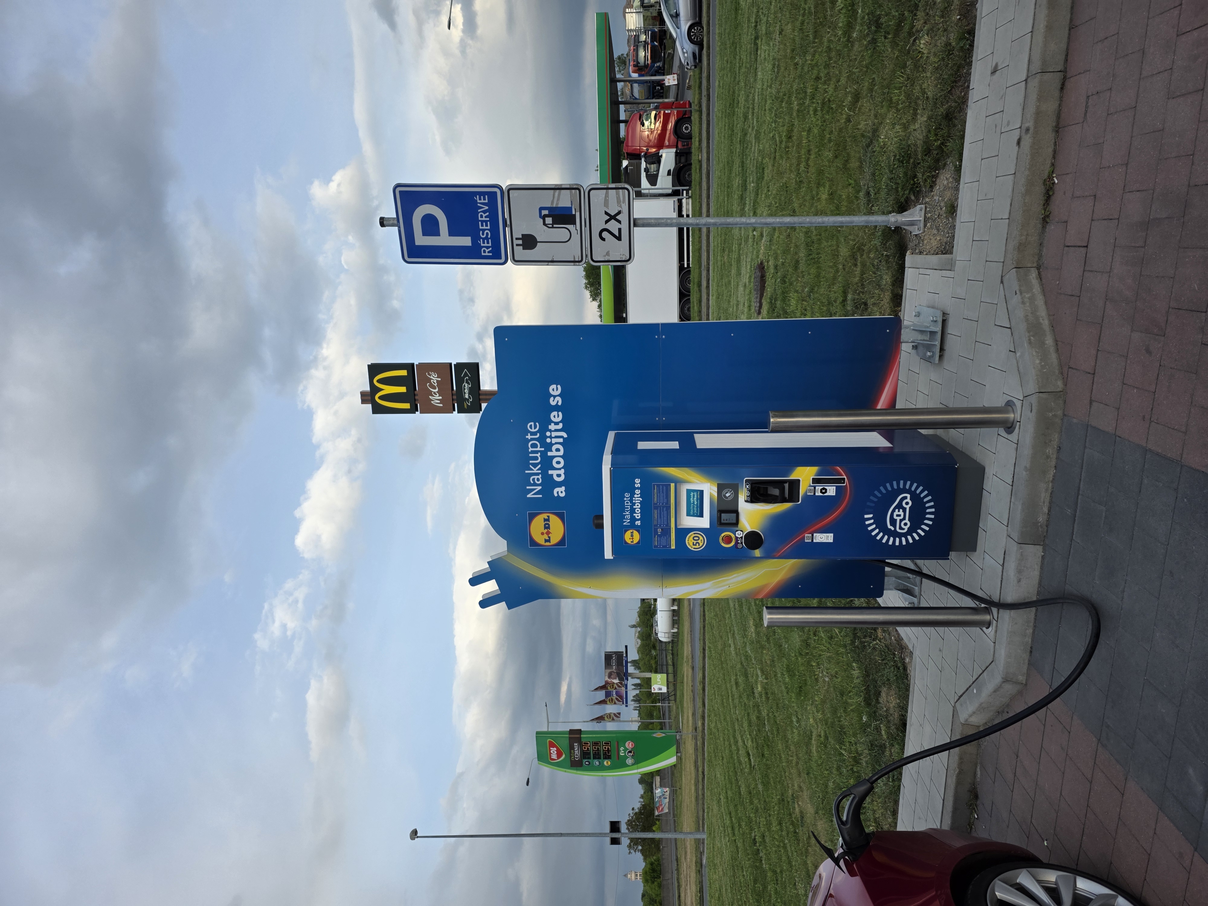 Nabíjecí stanice Lidl foto 1
