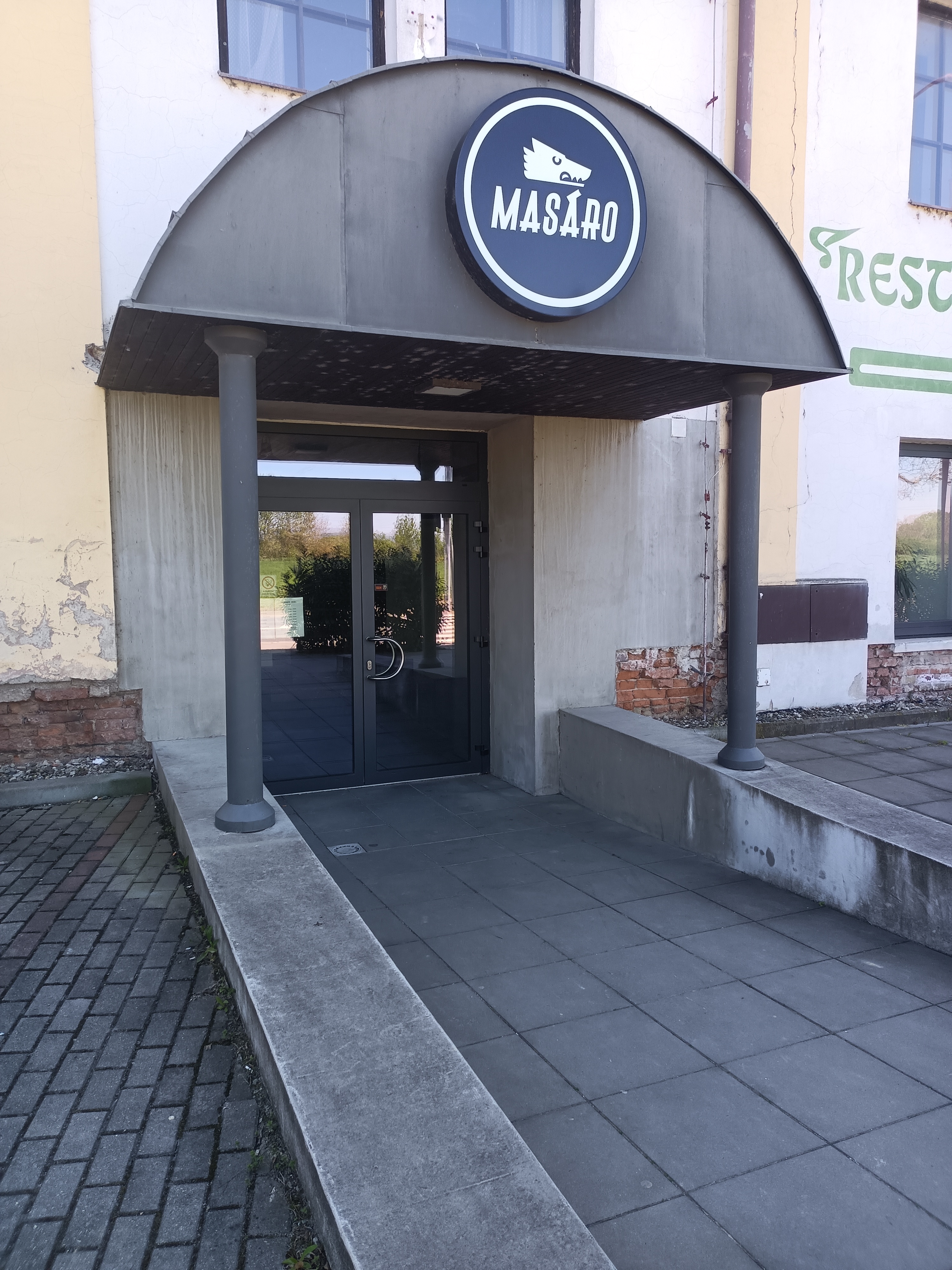 Restaurace a pivnice Masaro foto 4