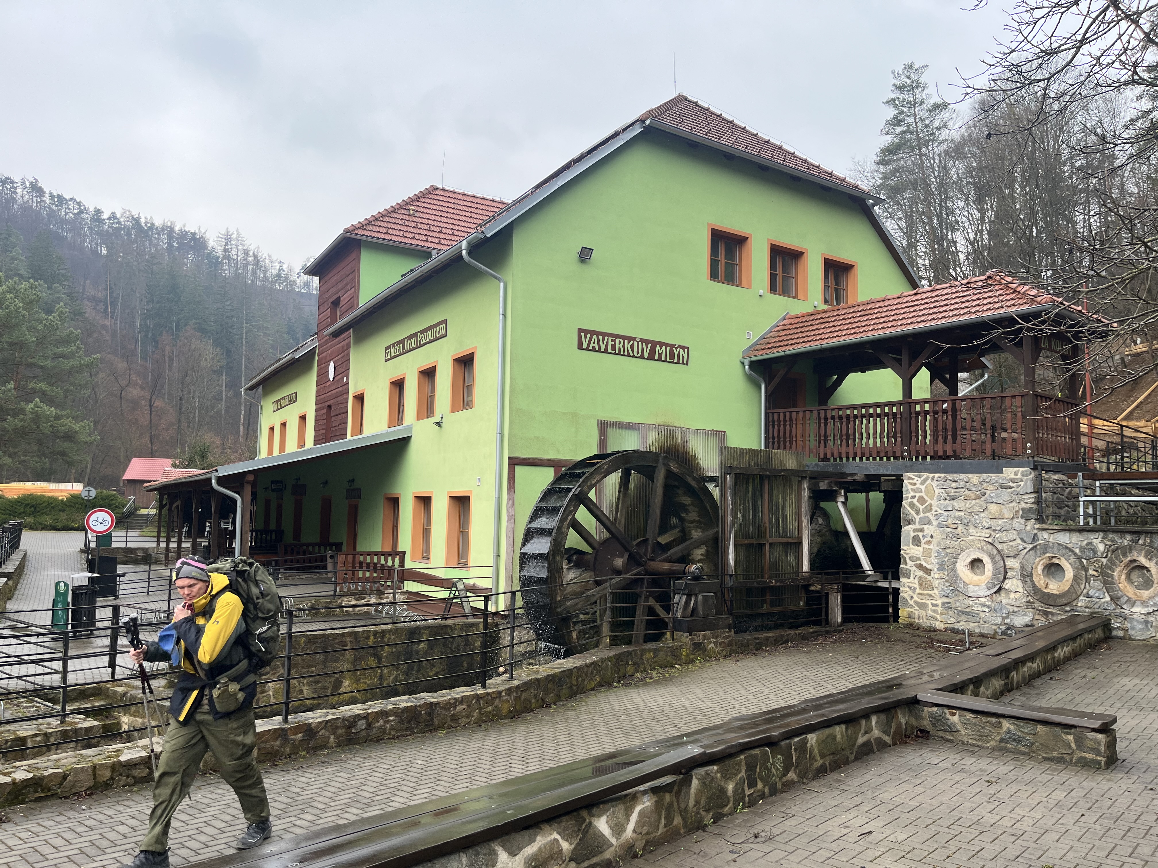 Restaurace Hálův mlýn foto 2