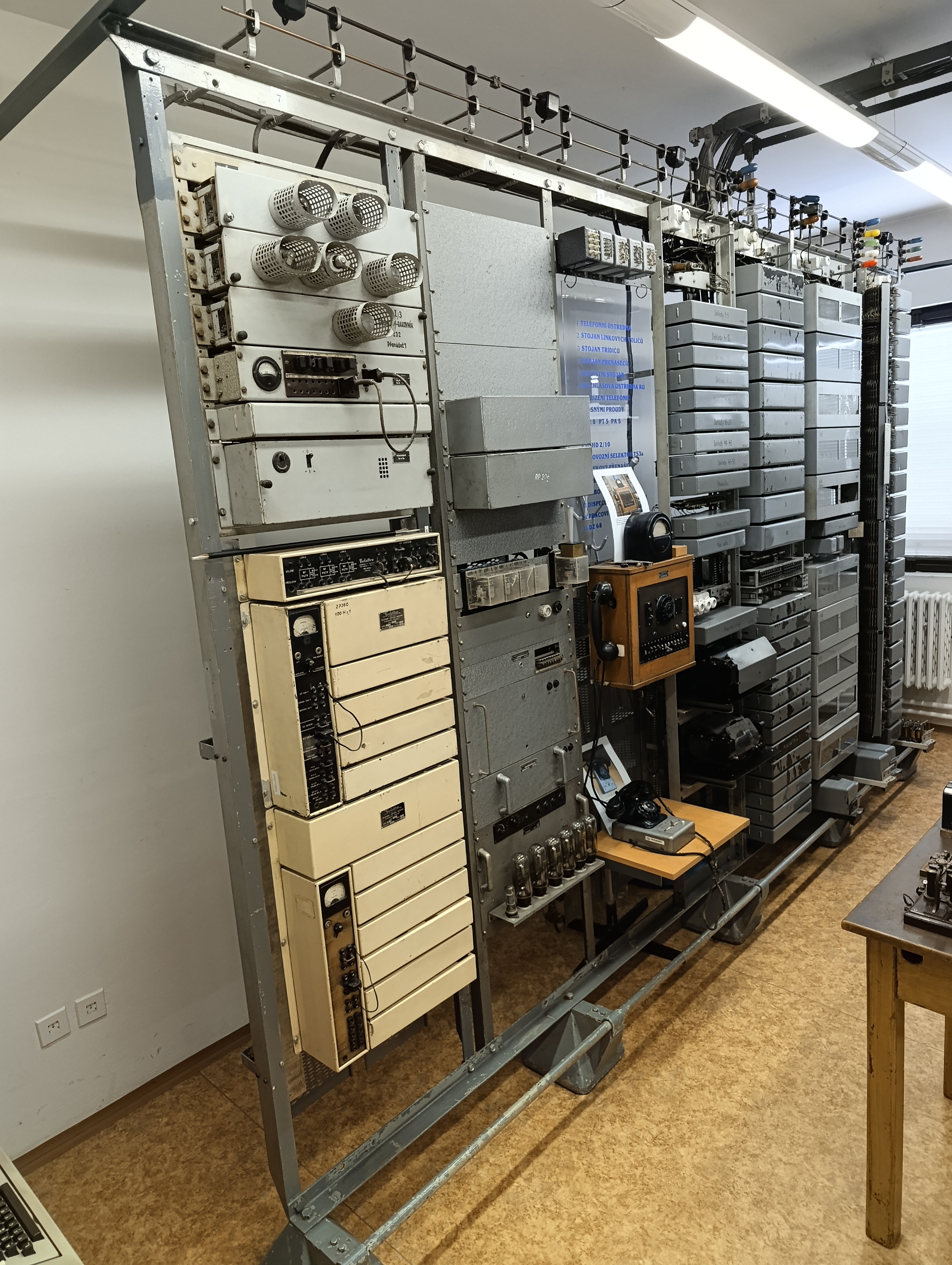 Železniční muzejní expozice sdělovací a zabezpečovací techniky foto 4