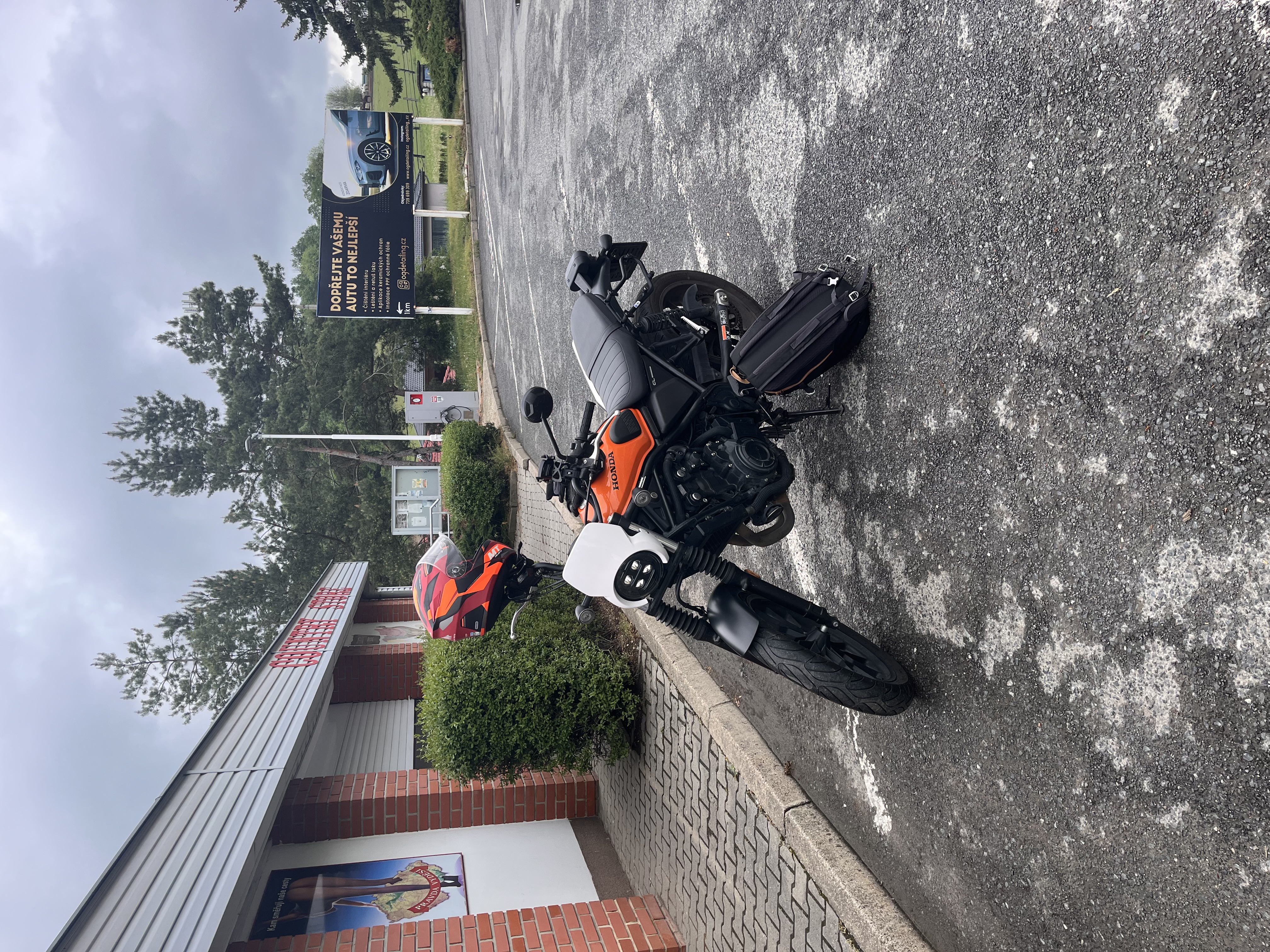 Půjčovna motorek Praha foto 2