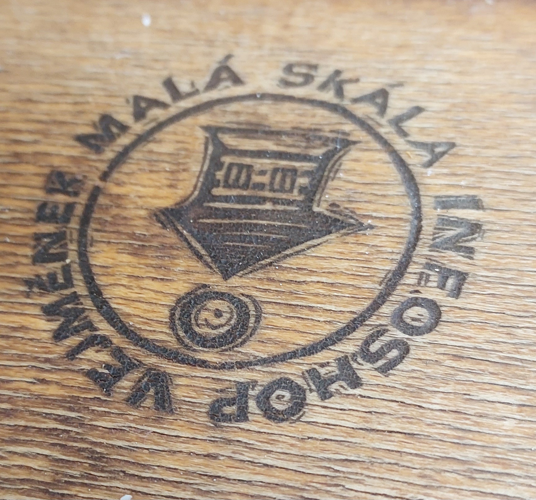 Infoshop Vejměnek foto 3