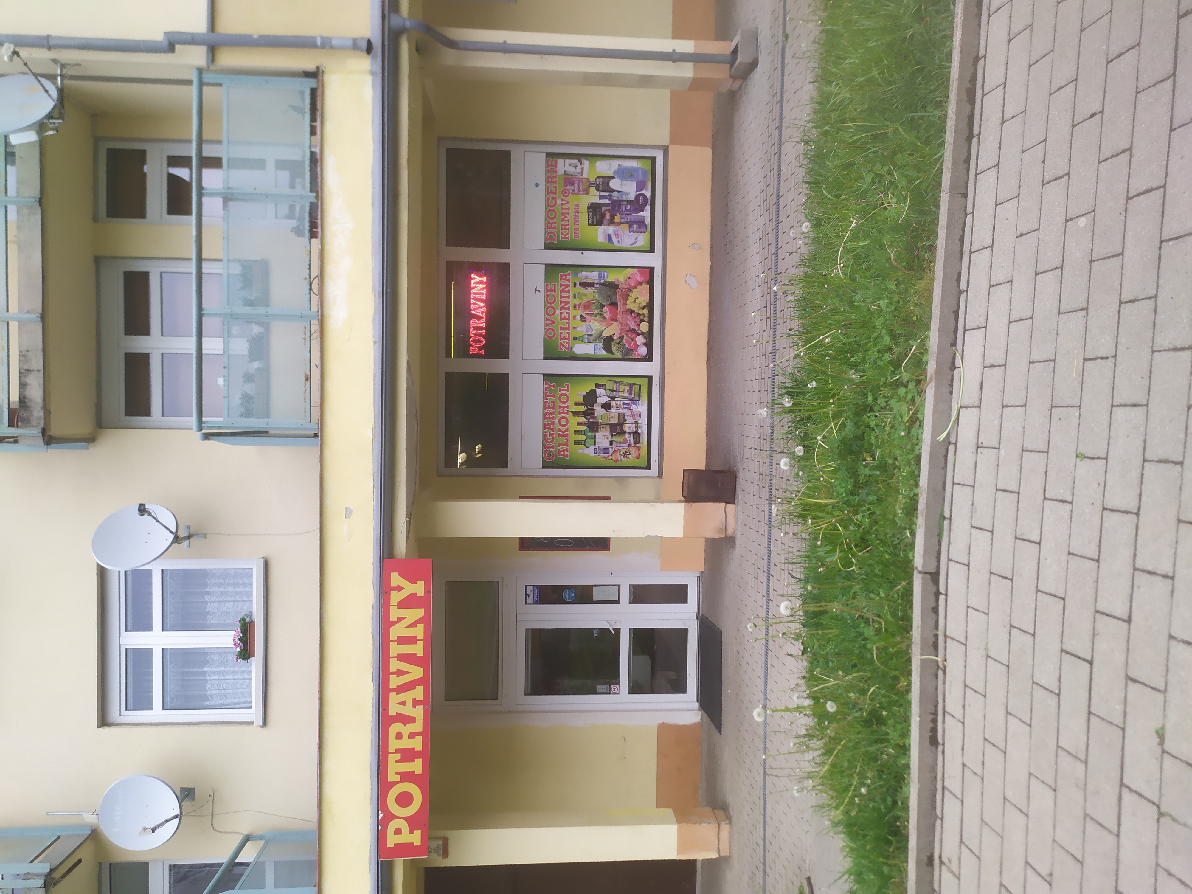 Potraviny Rumburských hrdinů 820 foto 1