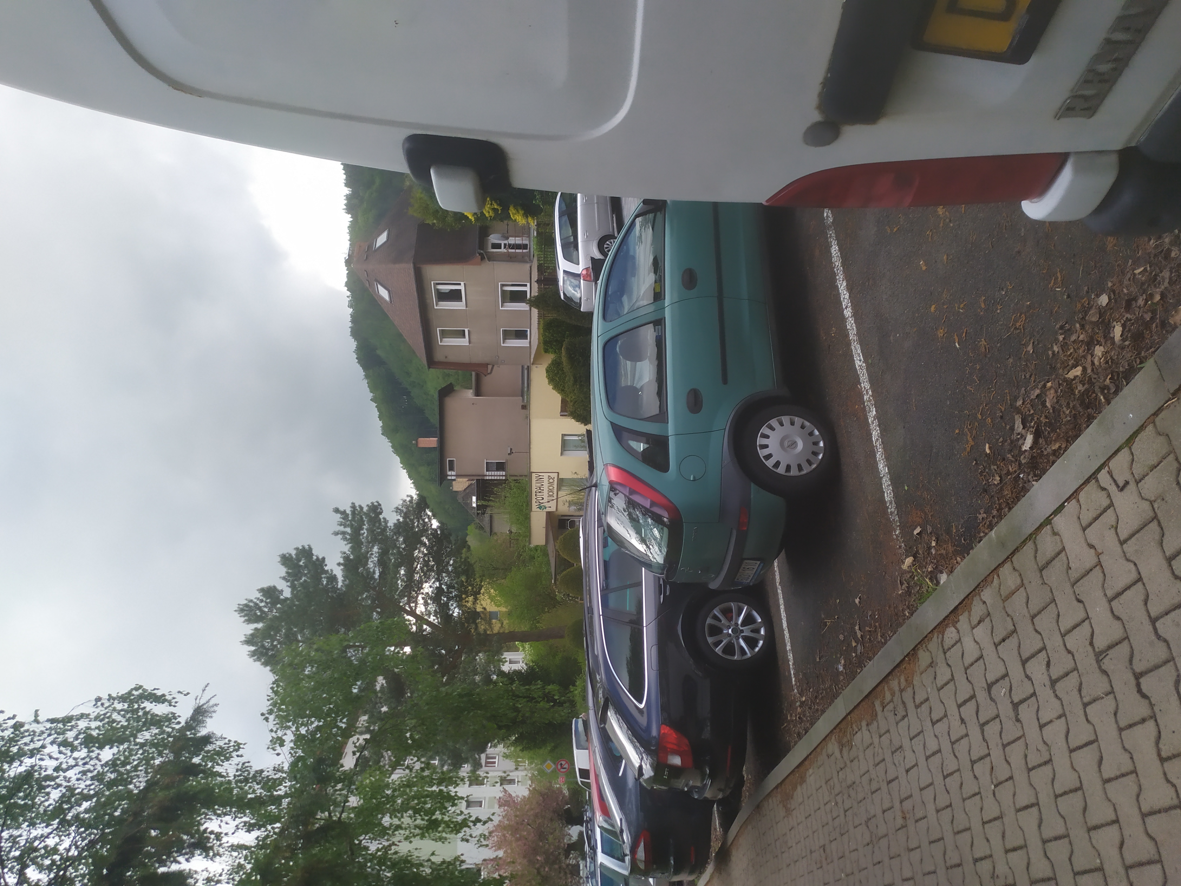 Potraviny U Borovice foto 1