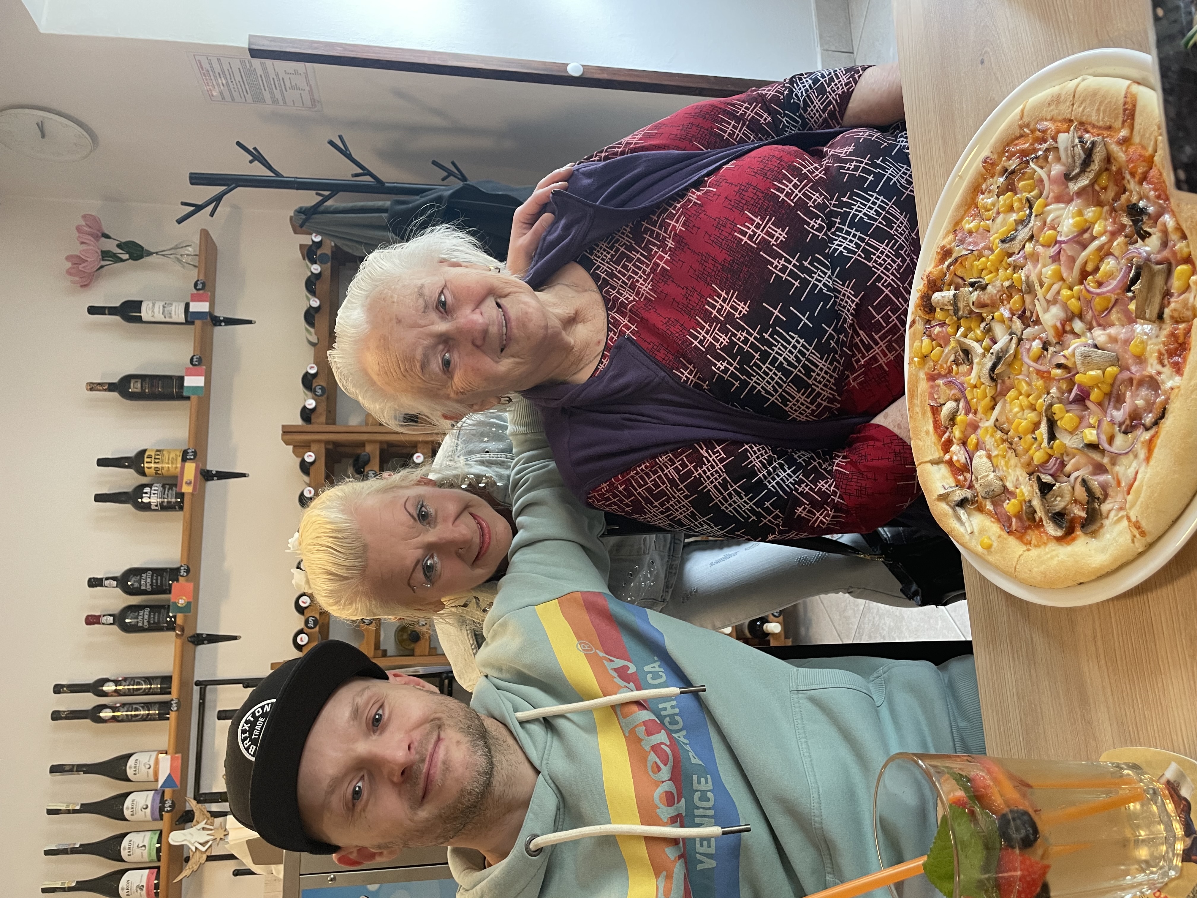 Vinotéka & Pizzerie Březová nad Svitavou foto 3