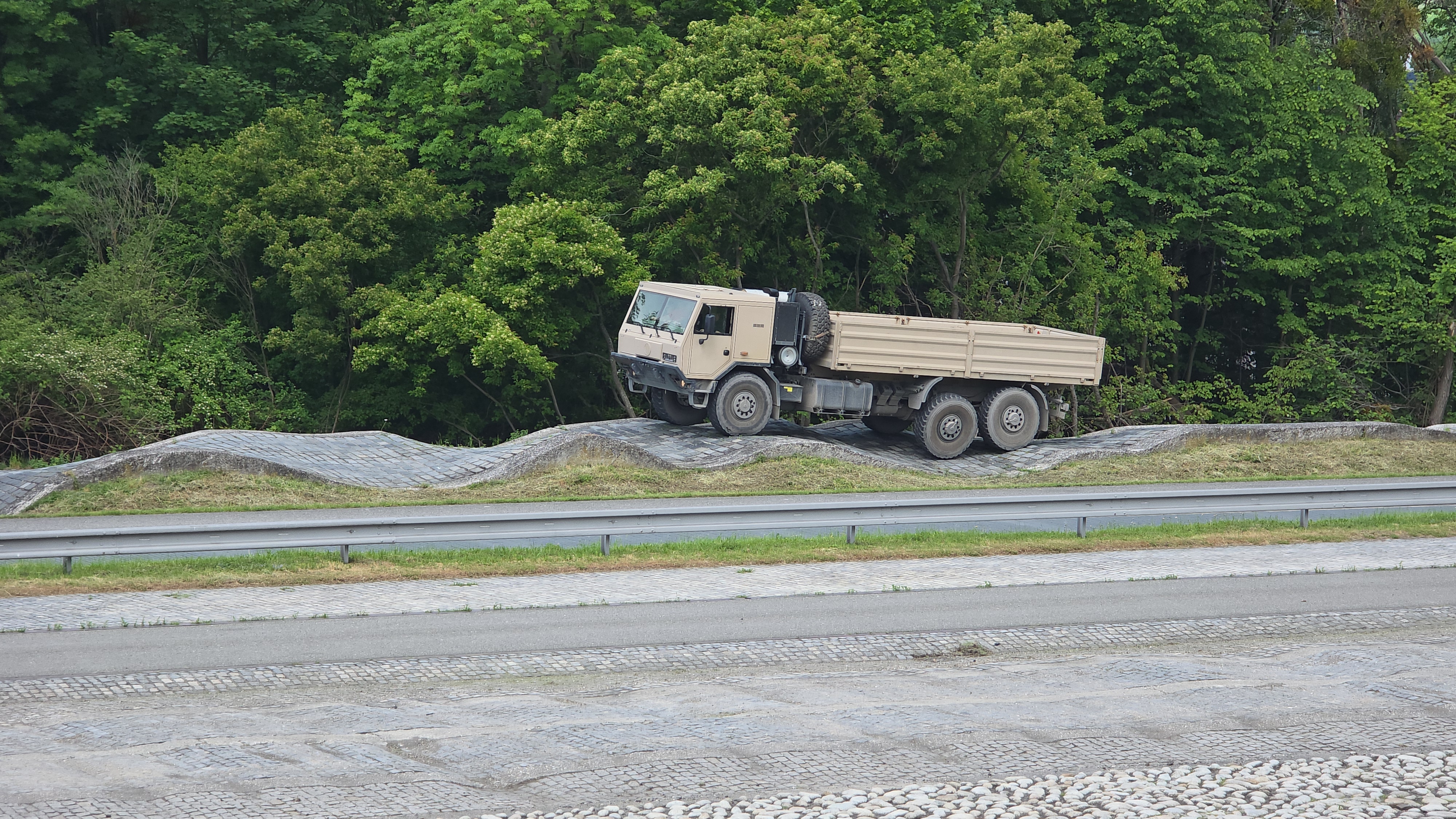 TATRA TRUCKS foto 3