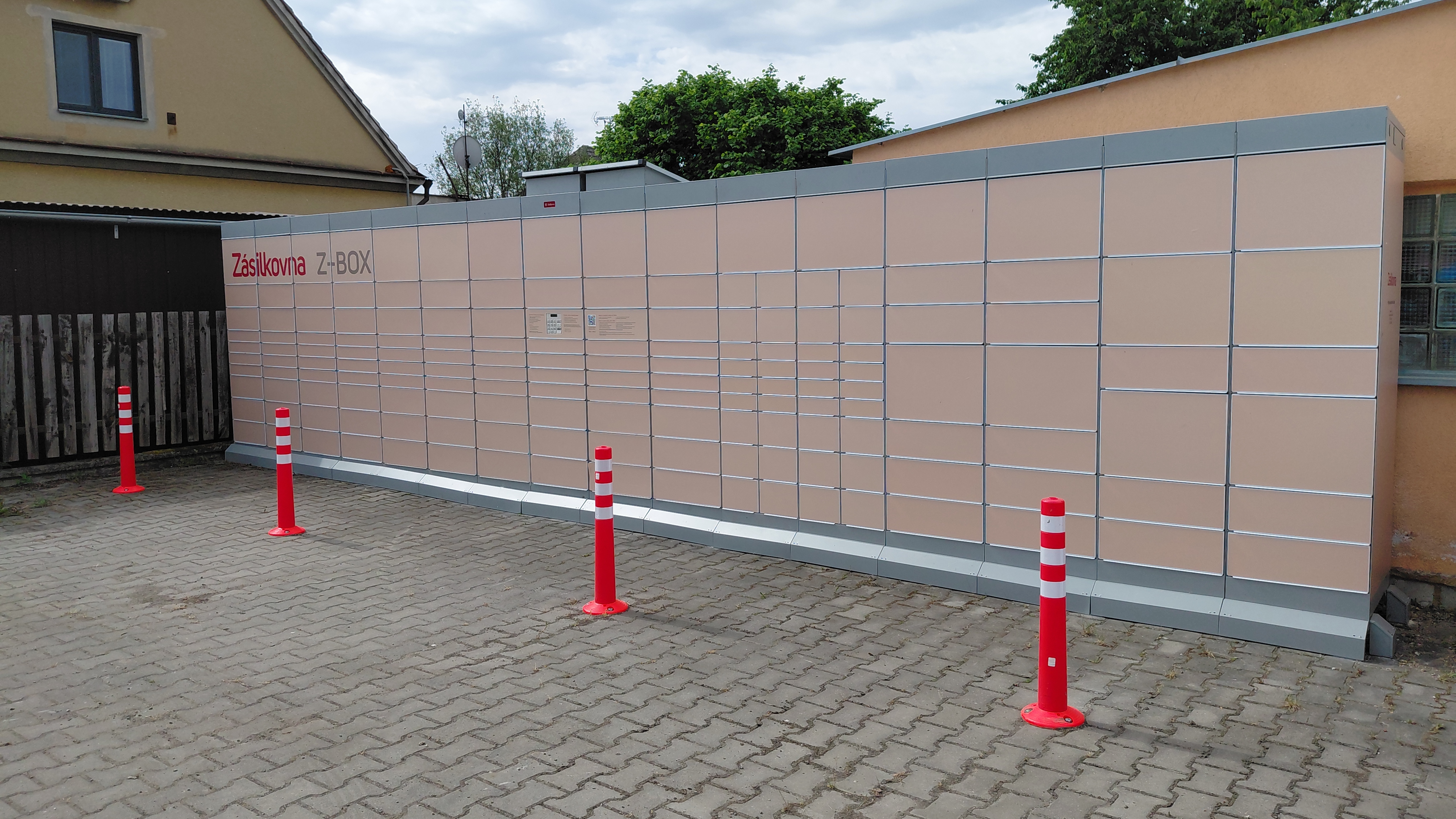 Z-BOX foto 1