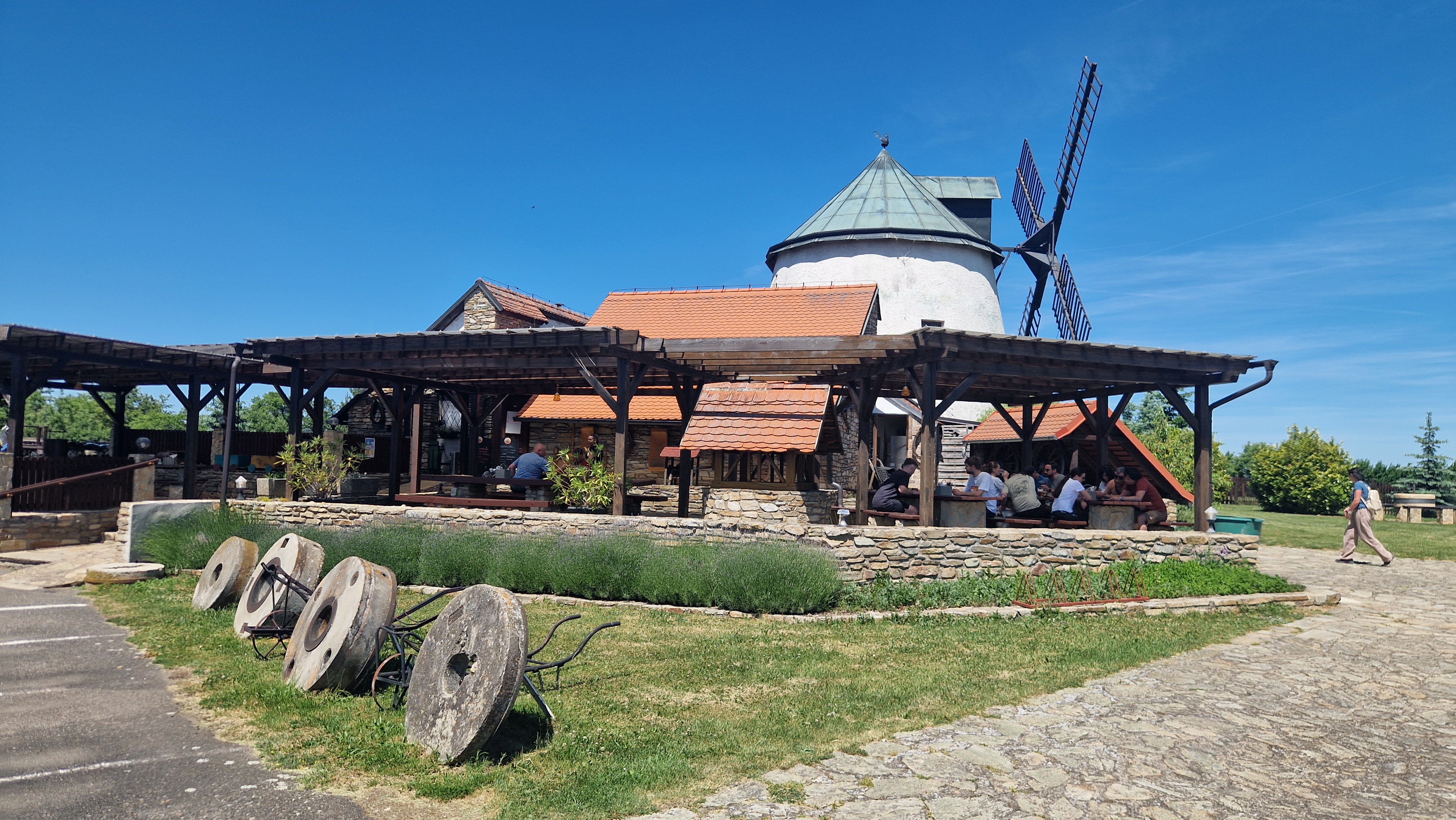 Restaurace Větrný mlýn foto 6