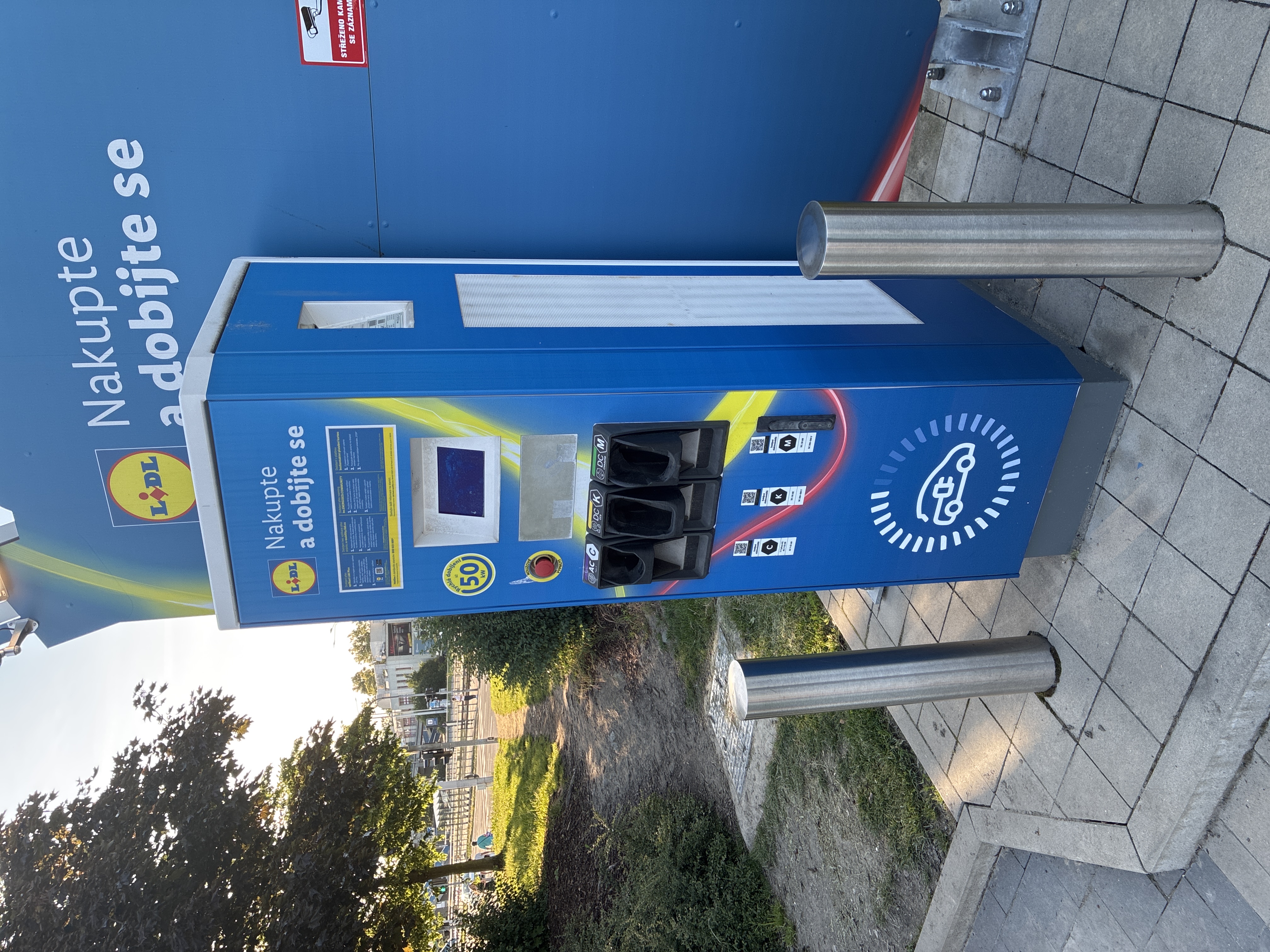 Nabíjecí stanice Lidl foto 2