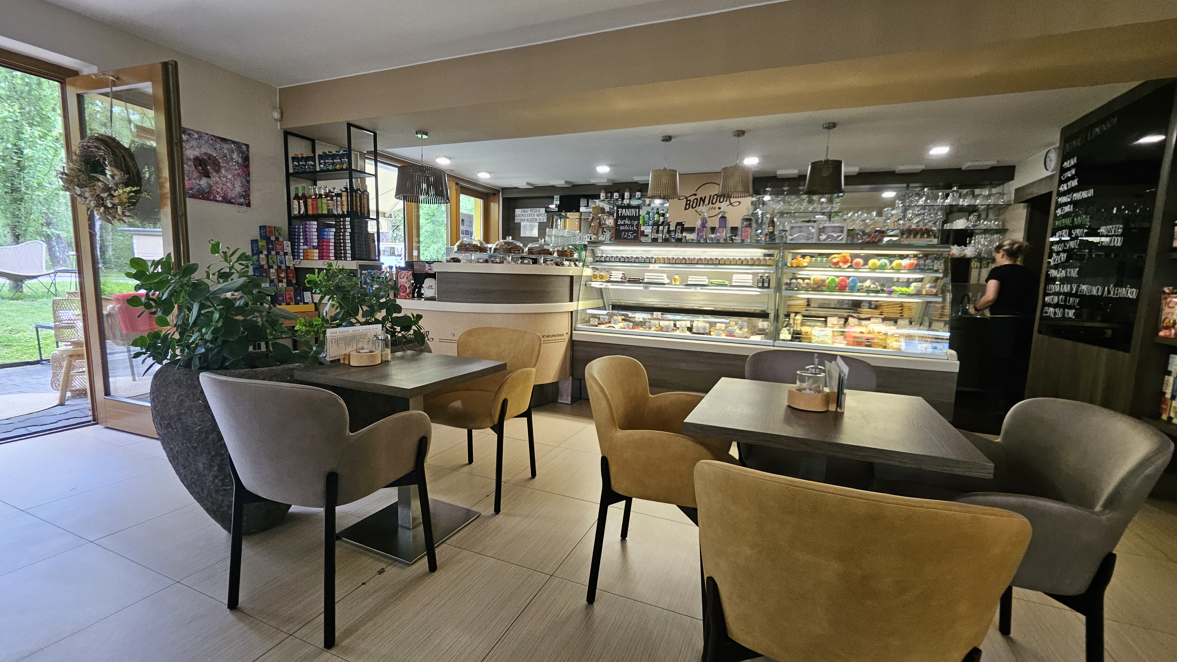 Bonjour caffe Luhačovice foto 2