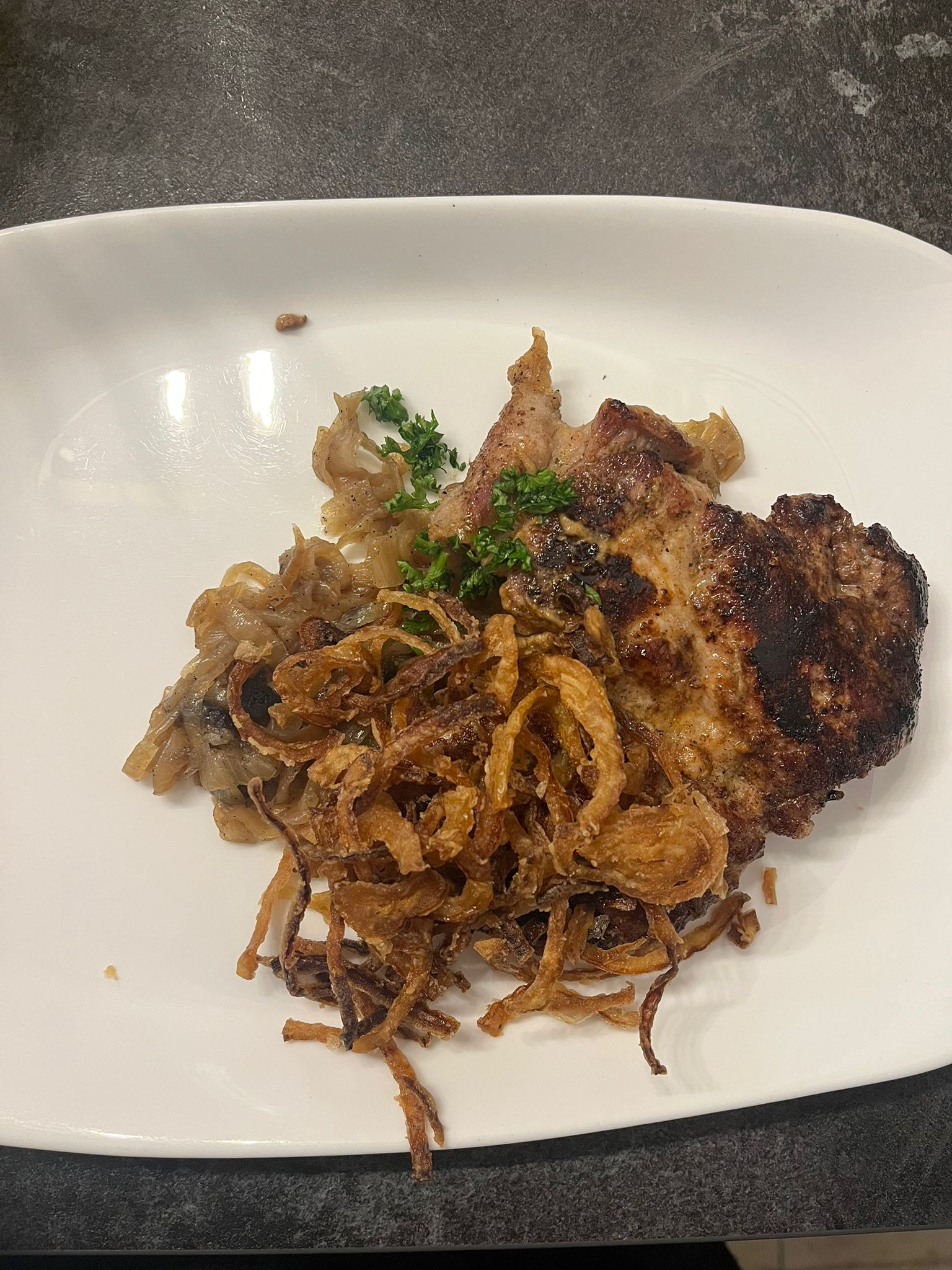 Restaurace America ,,POD VĚŽÍ" foto 2