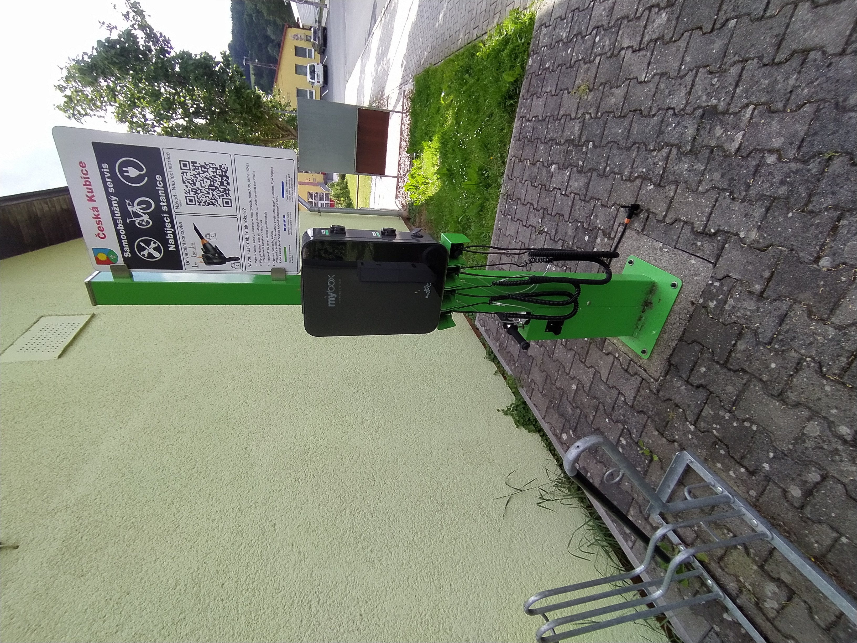 Nabíjecí stanice pro elektrokola foto 5
