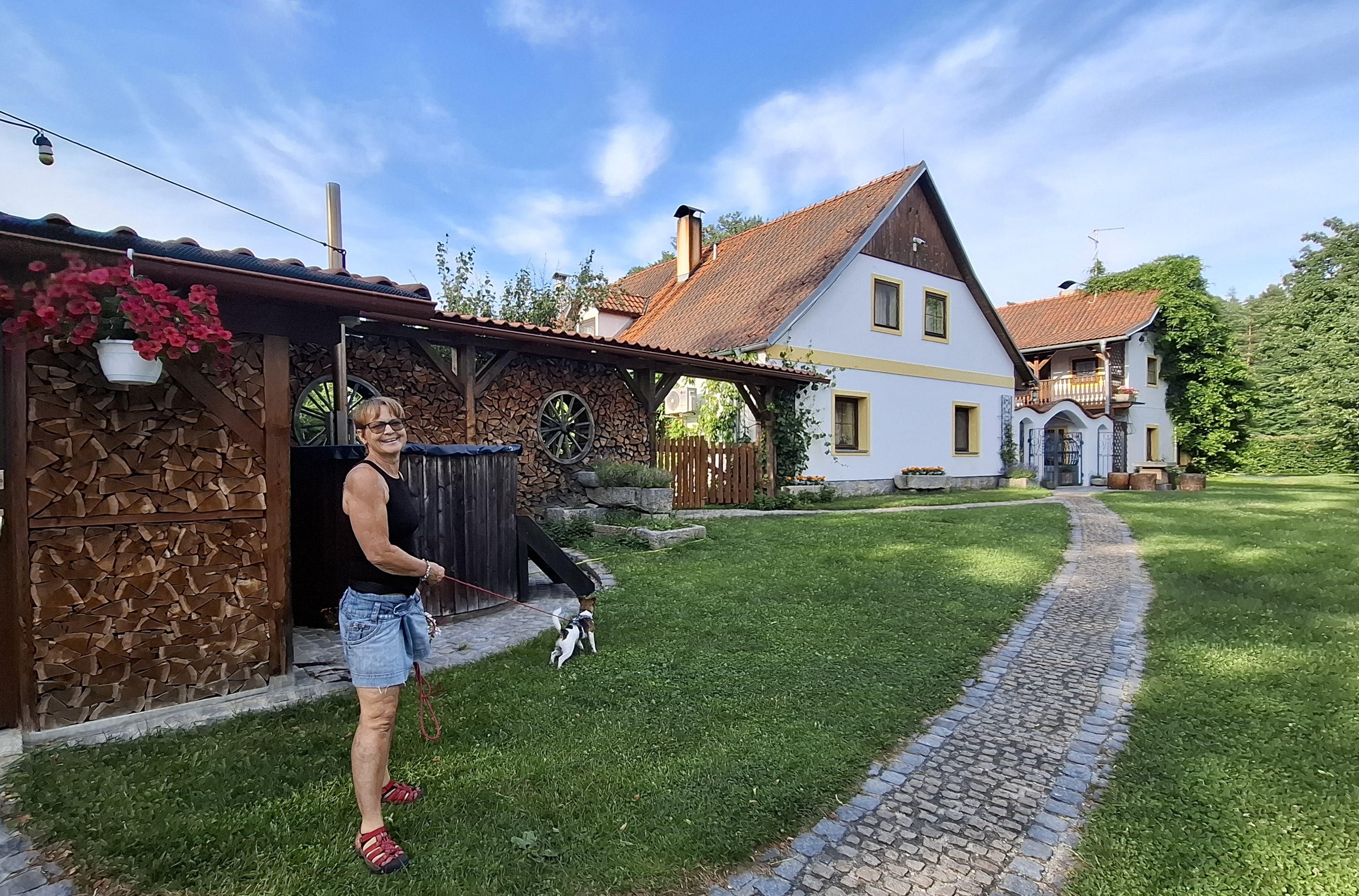 Penzion a restaurace Kamínek - Nové Hrady foto 3