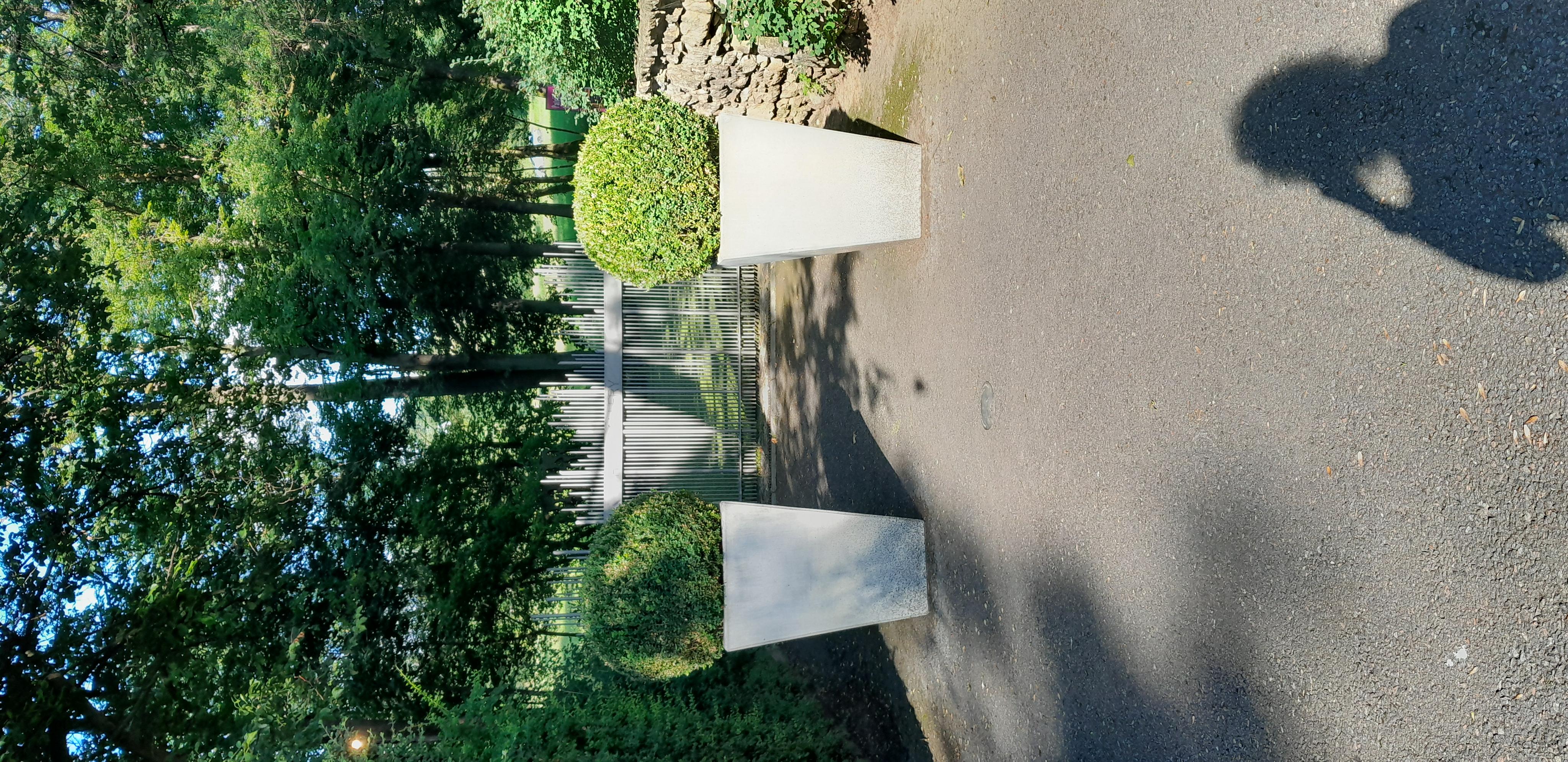 White gallery foto 5