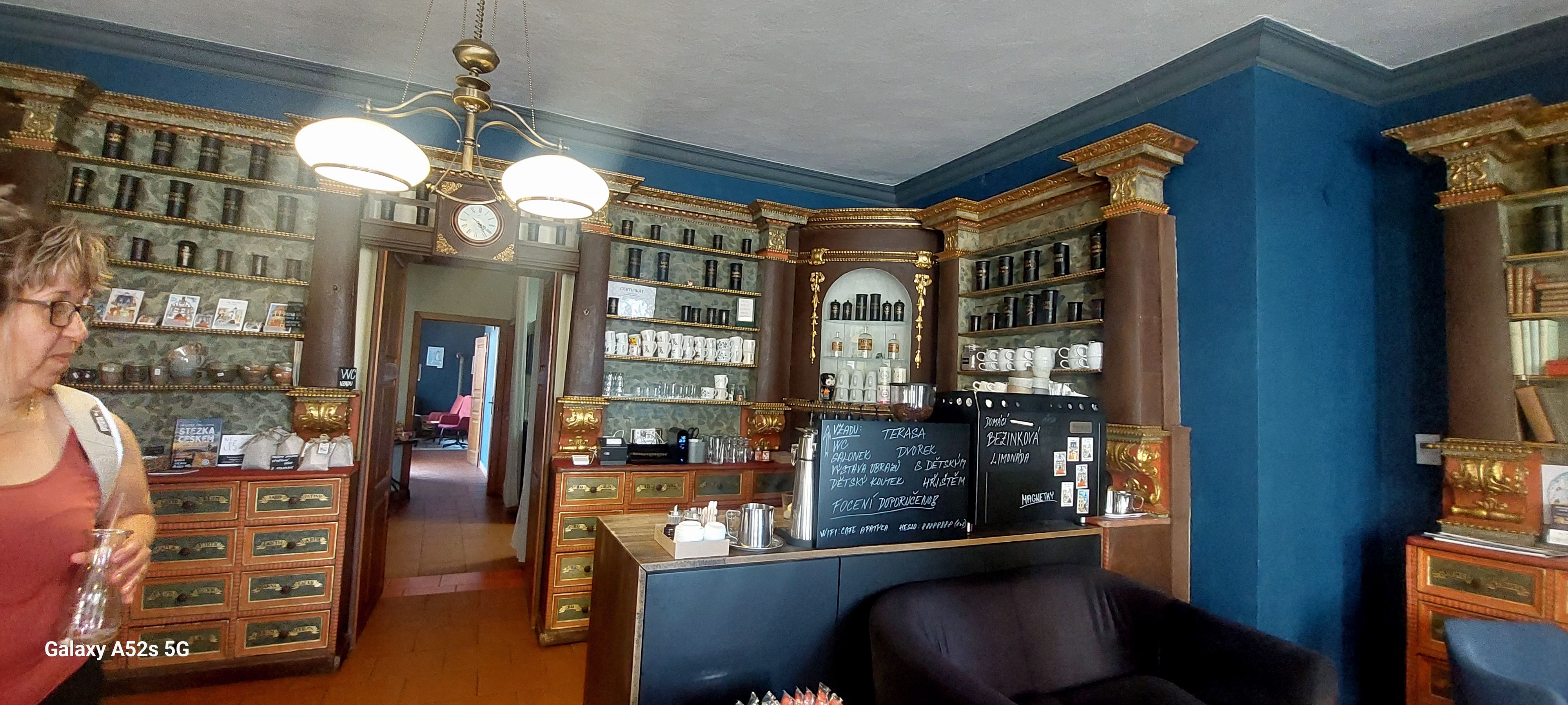 Apatyka Café foto 2
