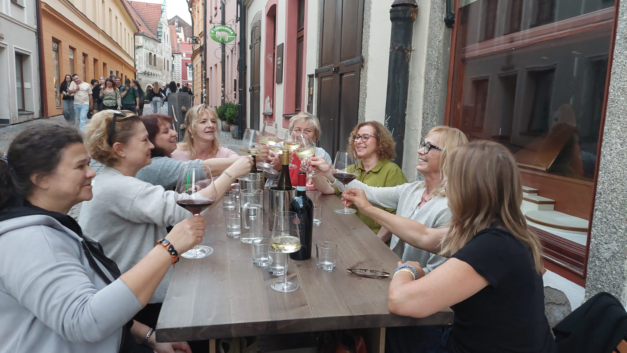 Cork - obchod vínem a destiláty foto 5