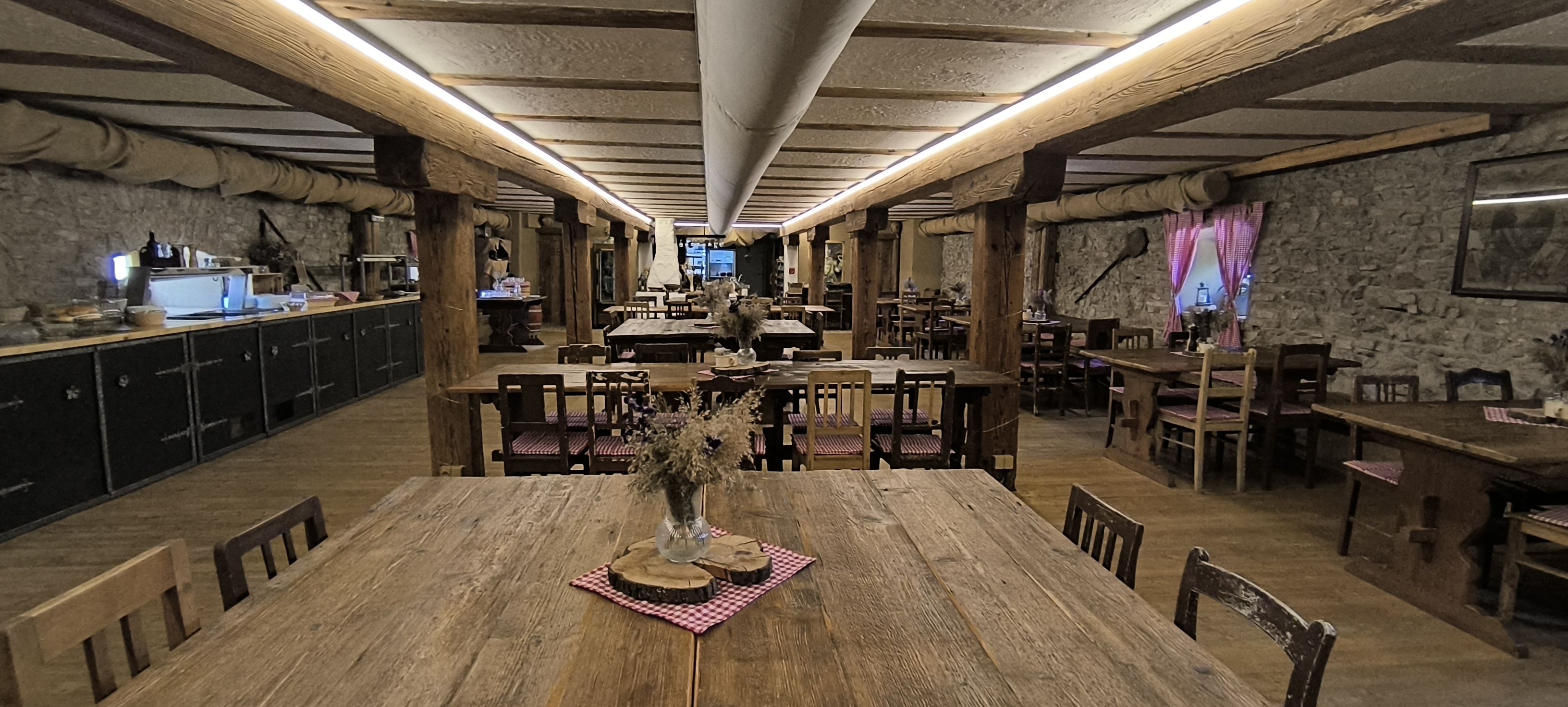 KRČMA A HOTEL U CÍSAŘSKÉ CESTY foto 2