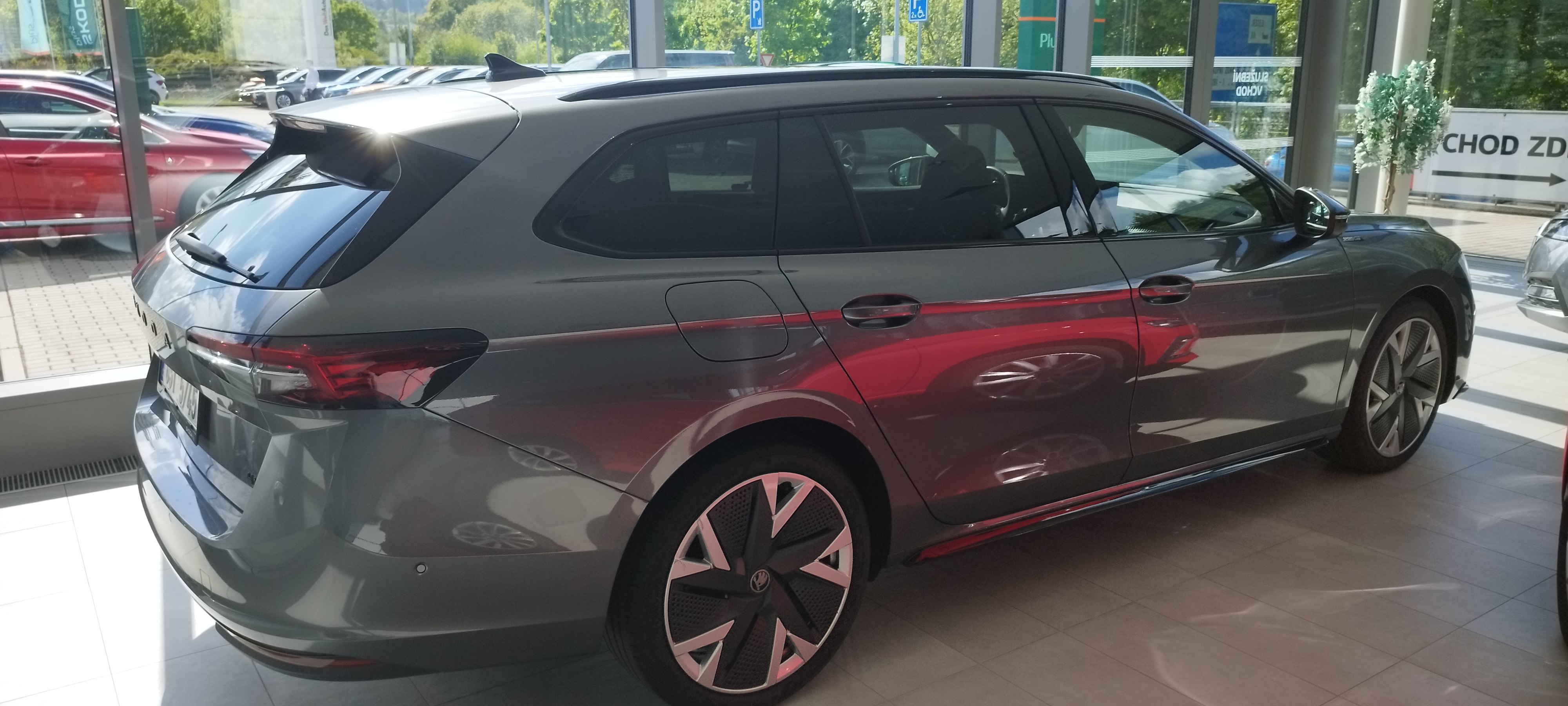 AUTOTREND, spol. s r.o.- VOLKSWAGEN foto 3