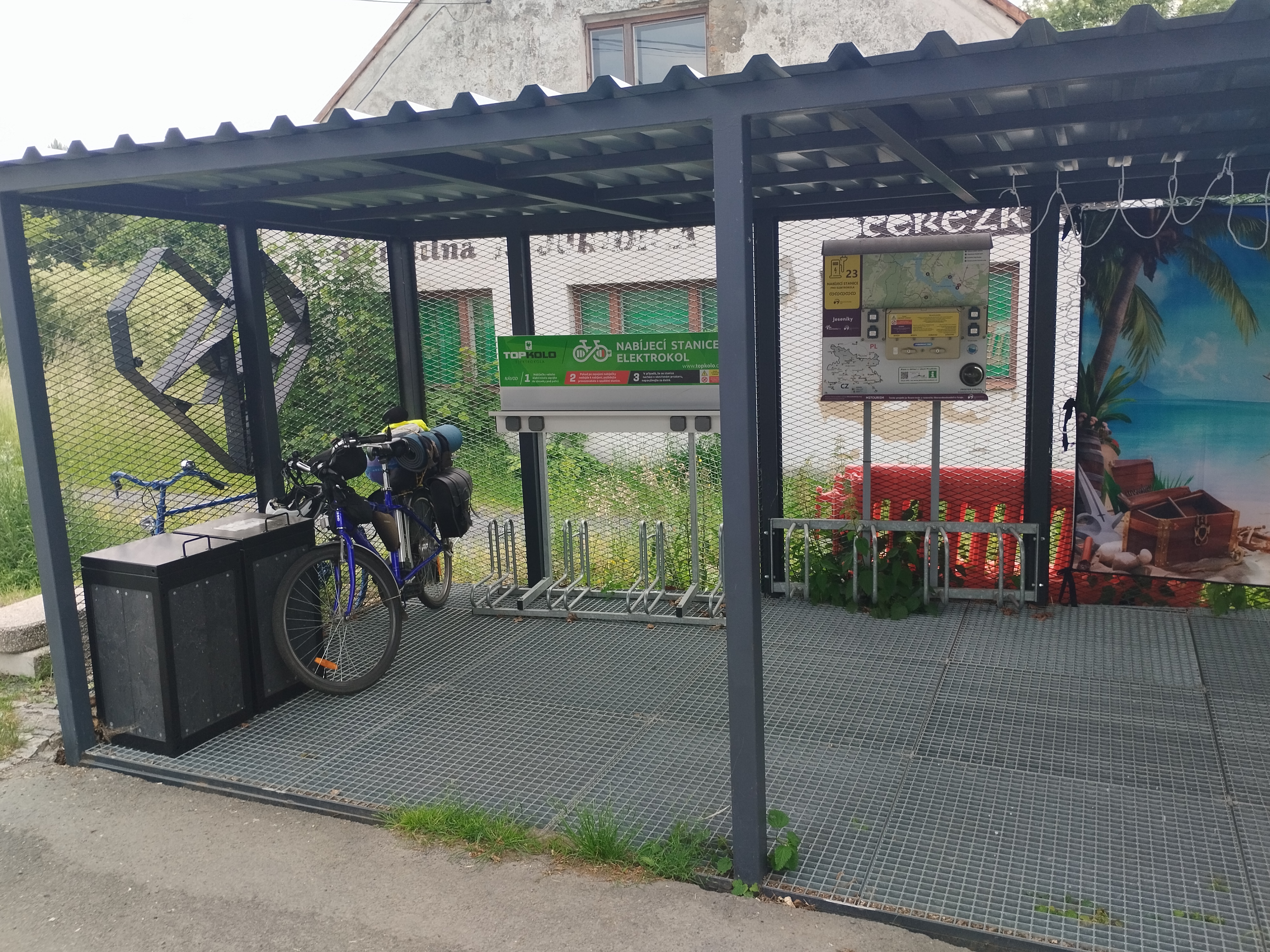 Nabíjecí stanice Turistické informační centrum Slezská Harta foto 1
