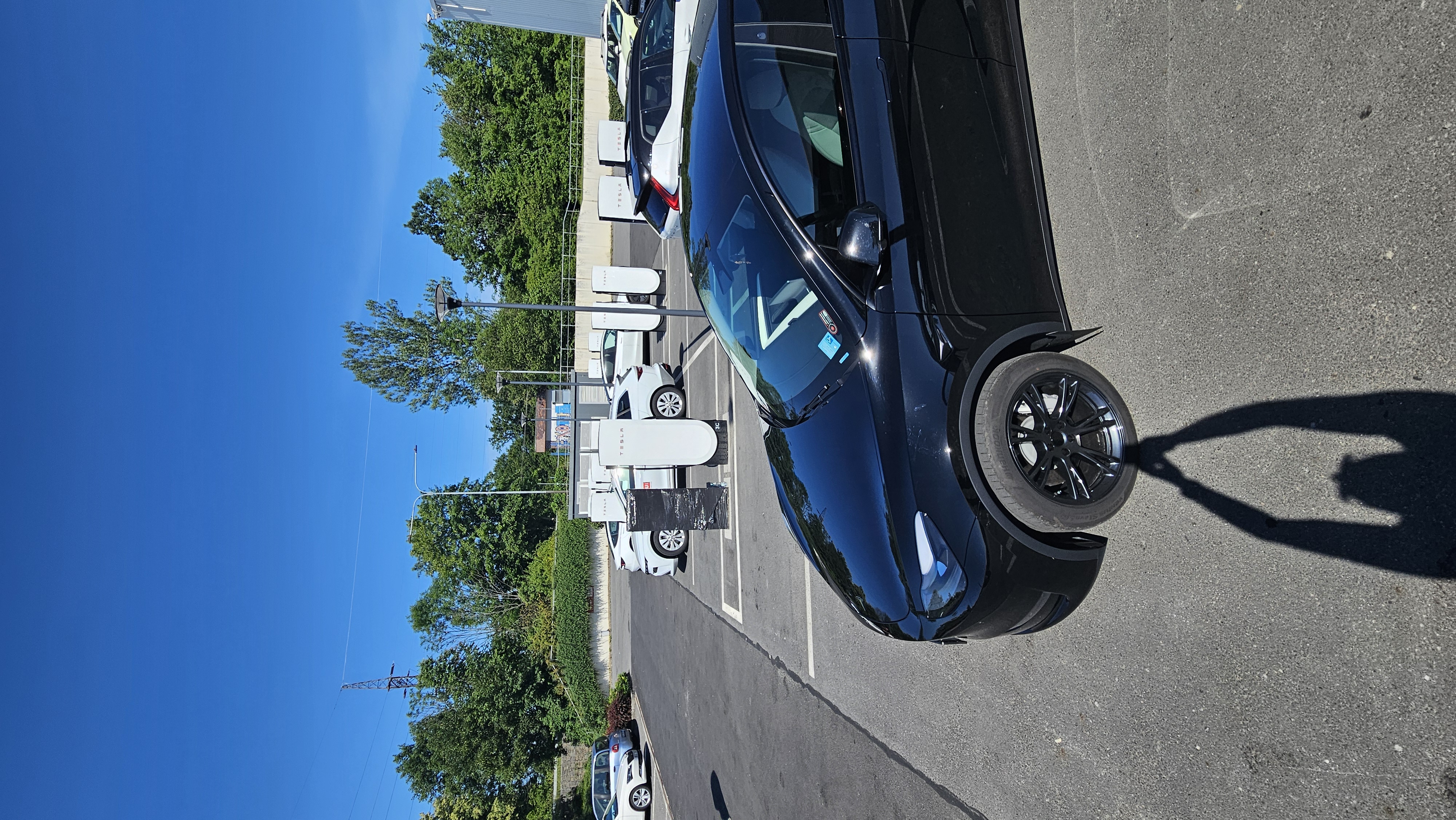 Nabíjecí stanice Tesla supercharger foto 3