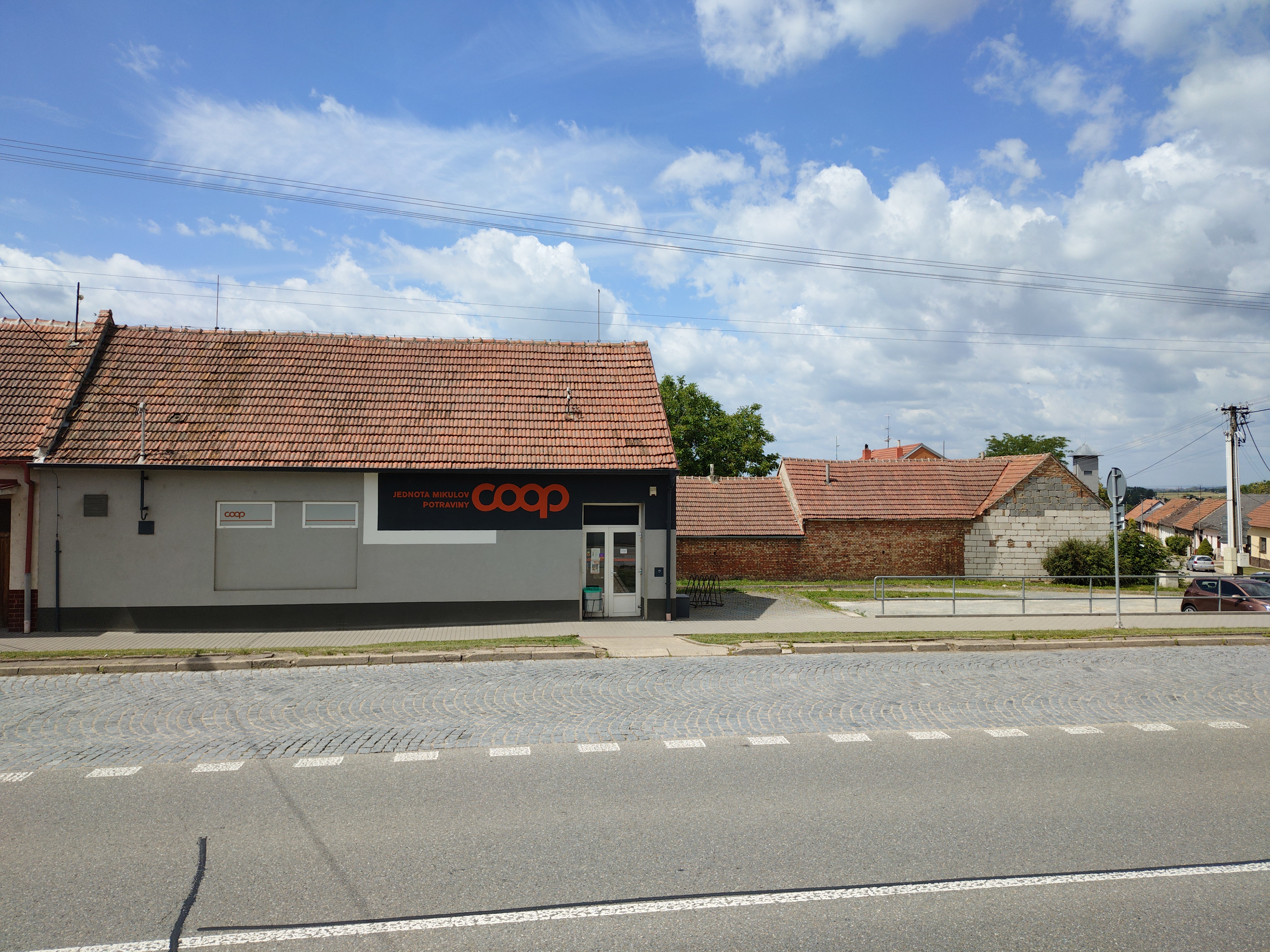 COOP - Jednota, spotřební družstvo v Mikulově foto 2