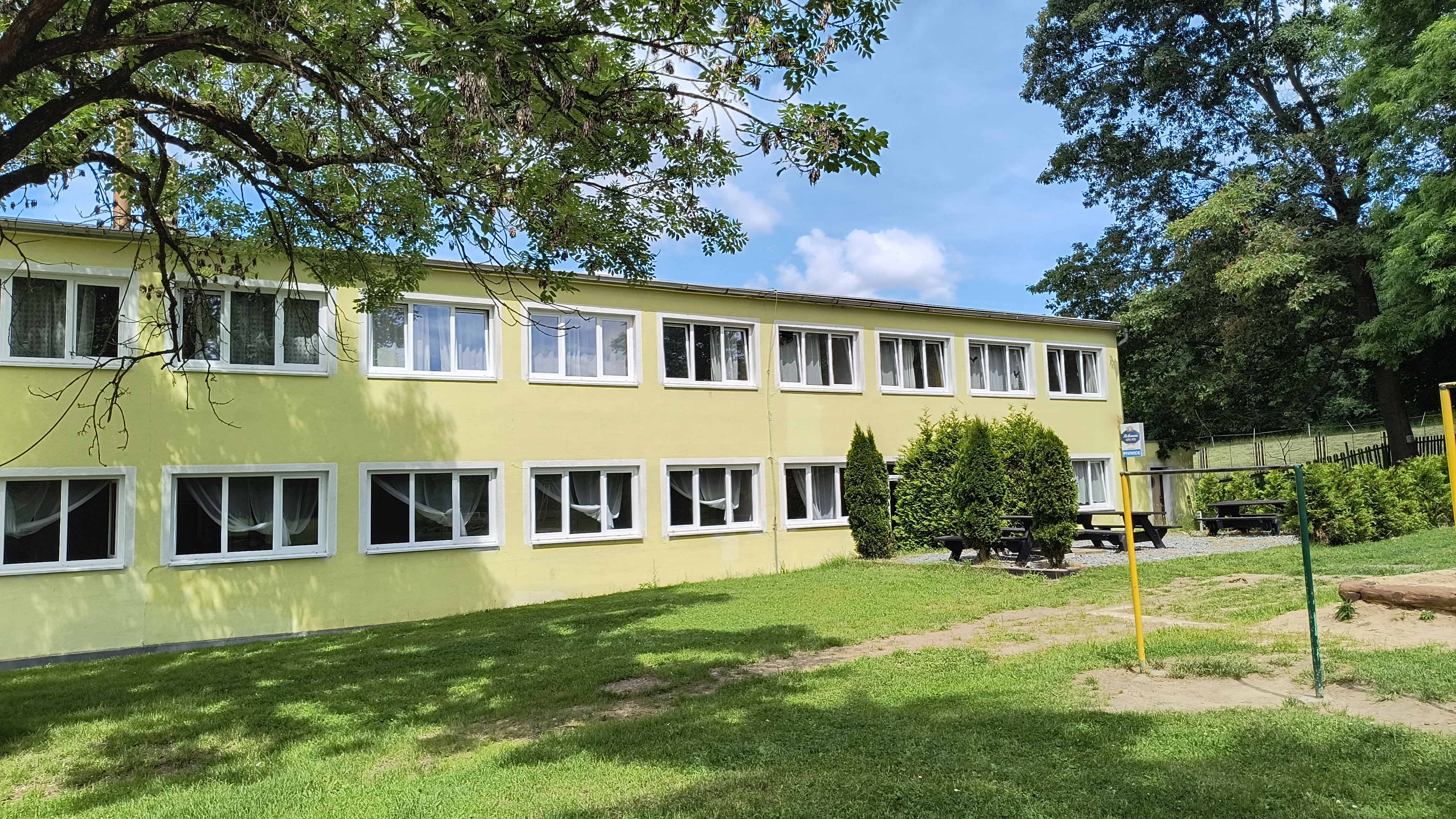 Rekreační a školicí středisko Loutí foto 1