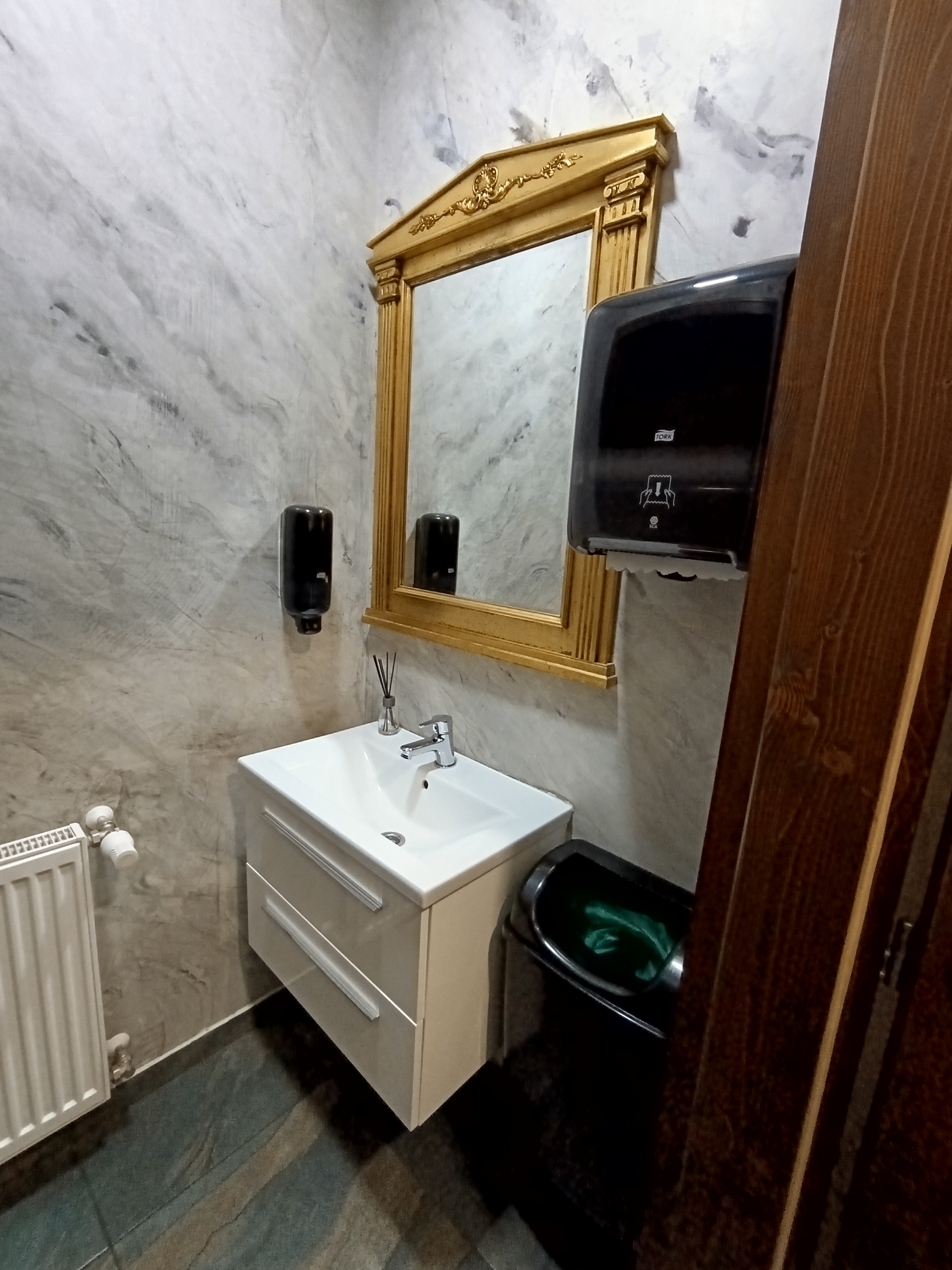Podkarpatská restaurace foto 1