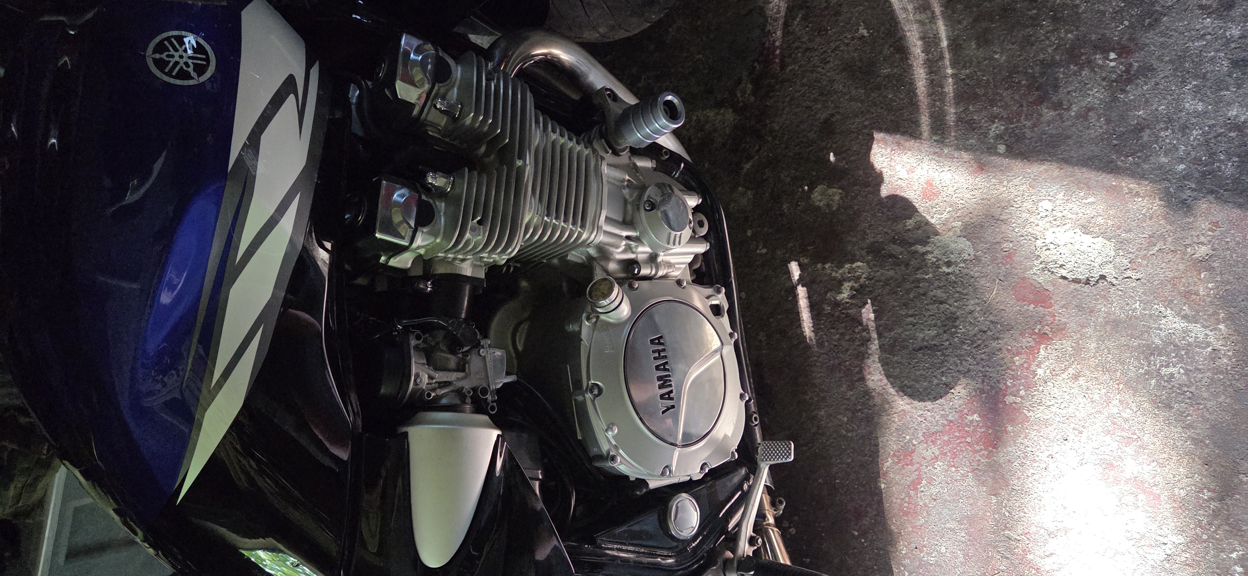 Gas and Oil Bepsoke Motorcycles foto 2