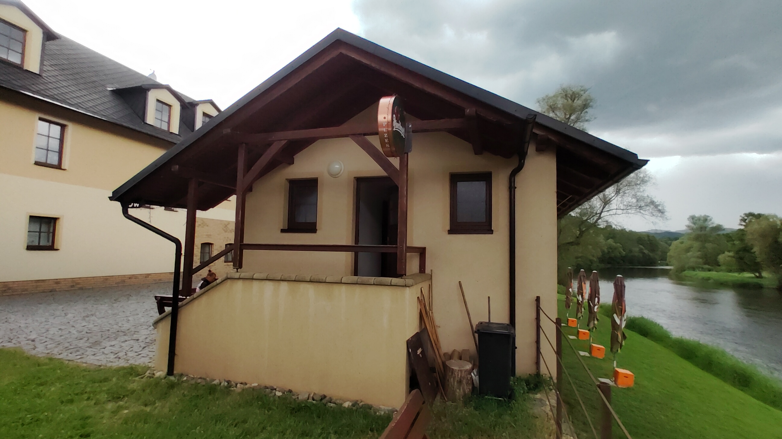 Hospůdka U Vody foto 3