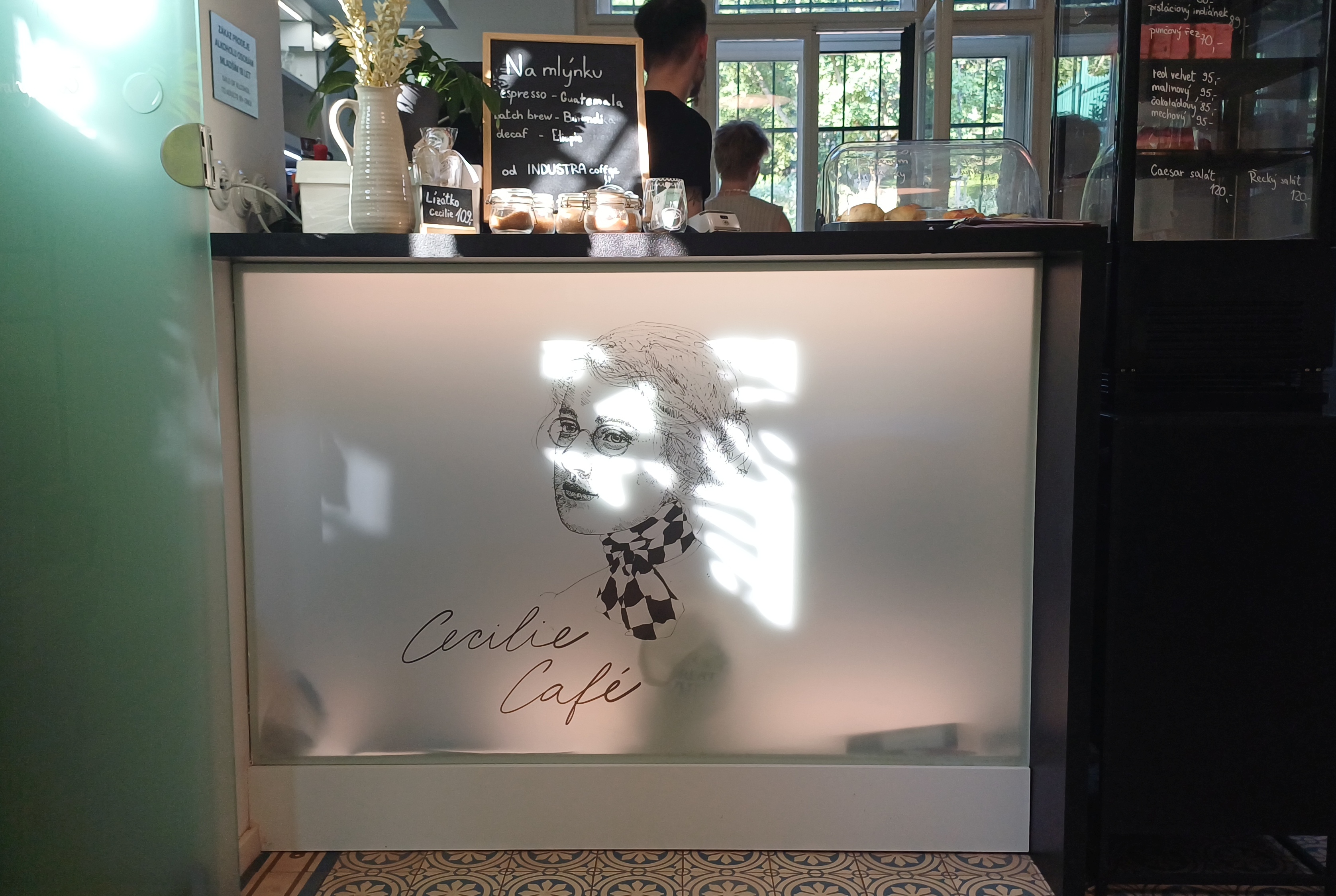 Cecilie café foto 6
