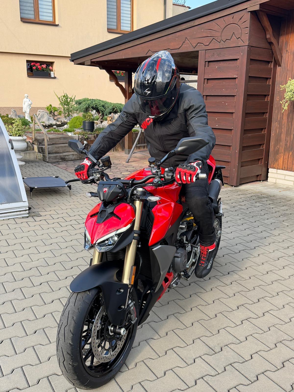 AMG moto, s.r.o. foto 5
