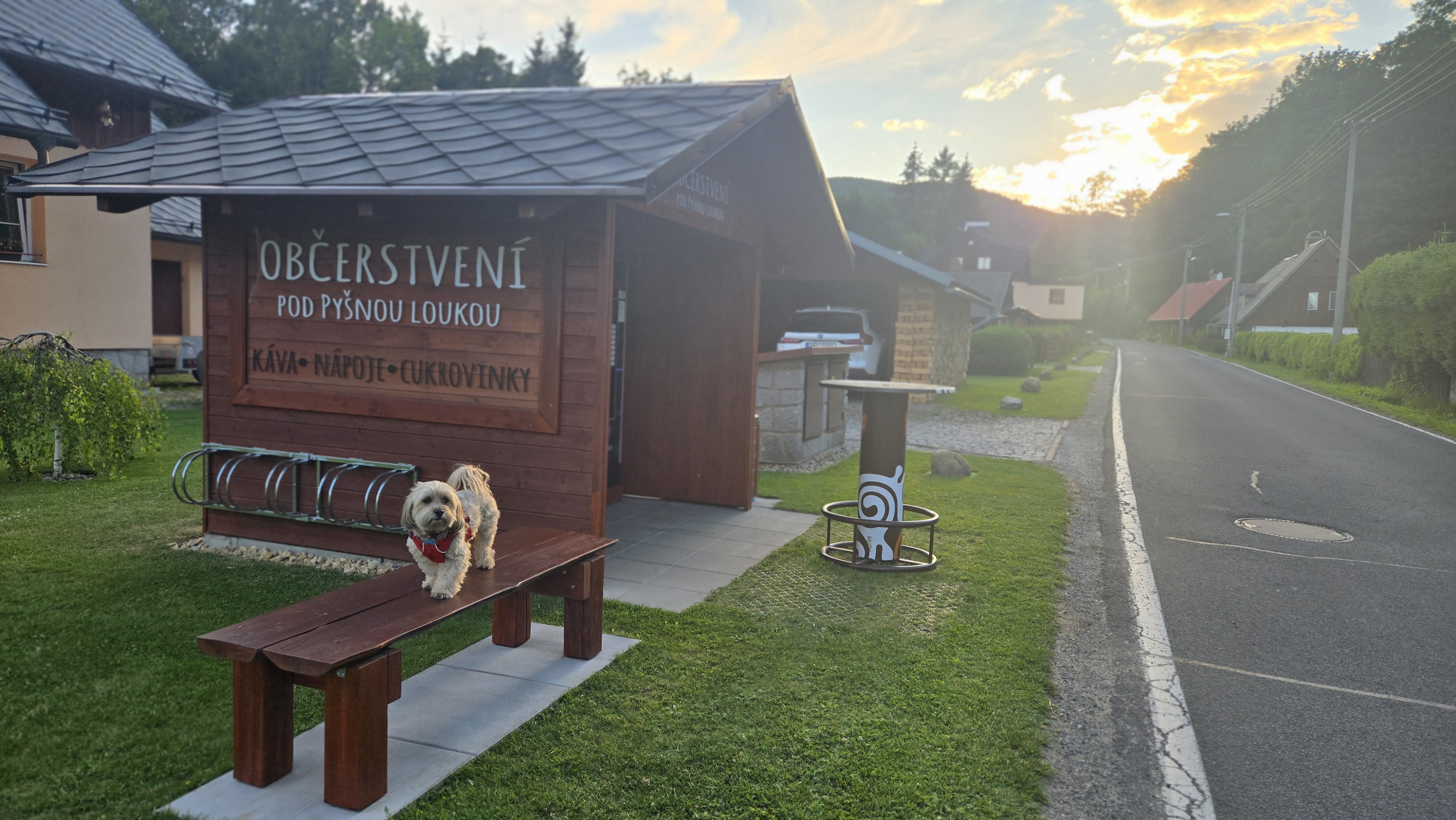 Občerstvení Pod pyšnou loukou foto 2