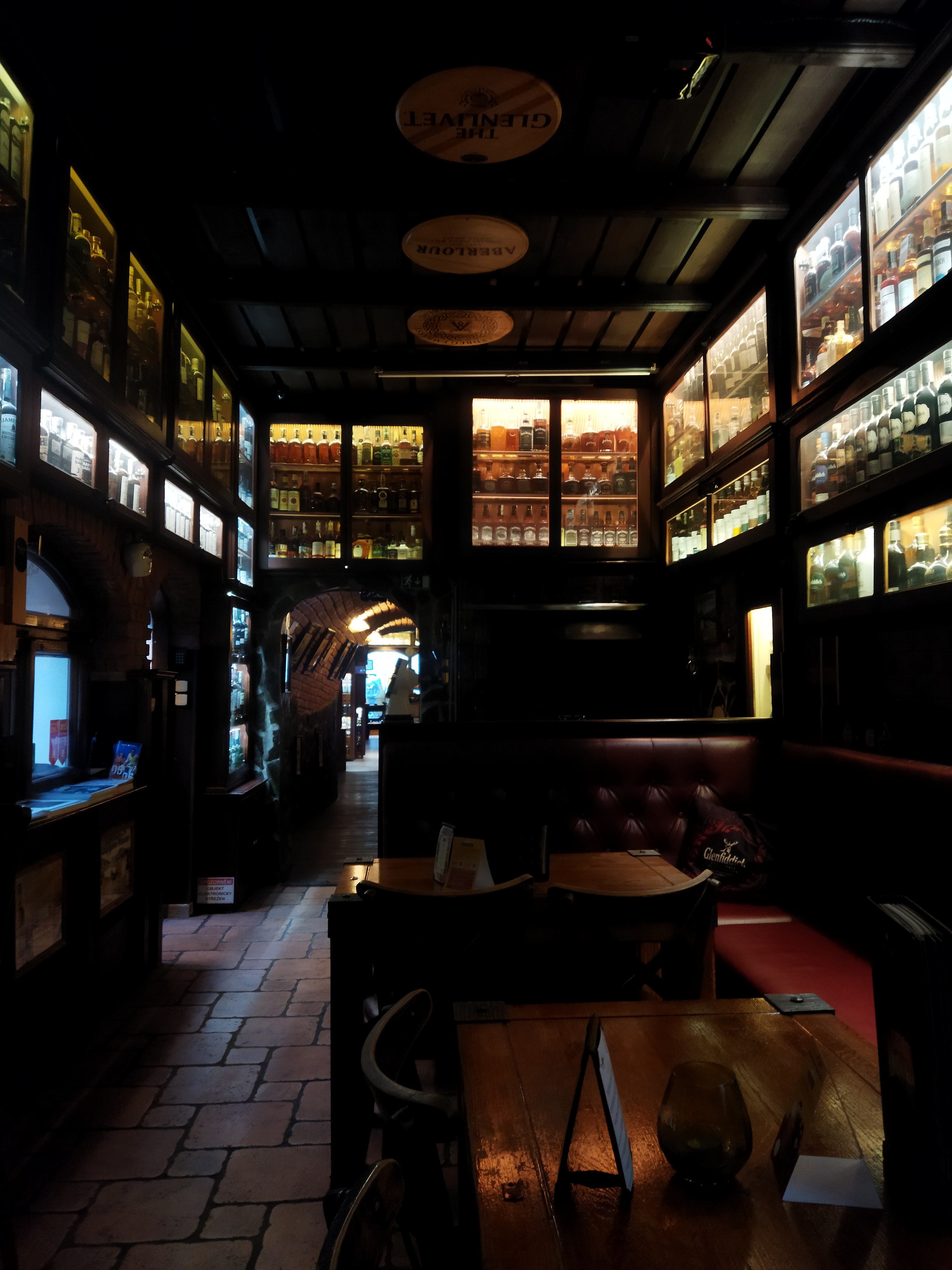The BLACK STUFF Irish Pub & Whisky Bar foto 5