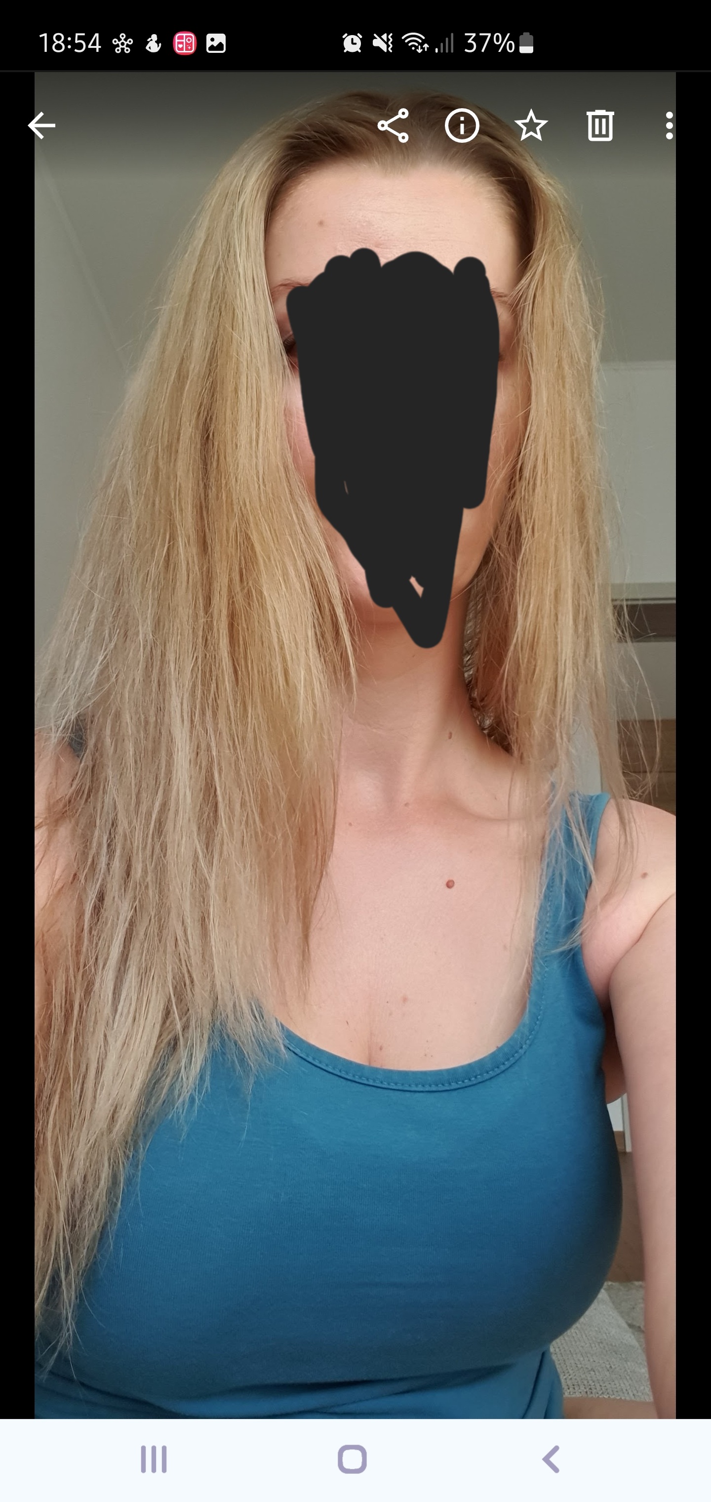 Unreal Salon foto 1