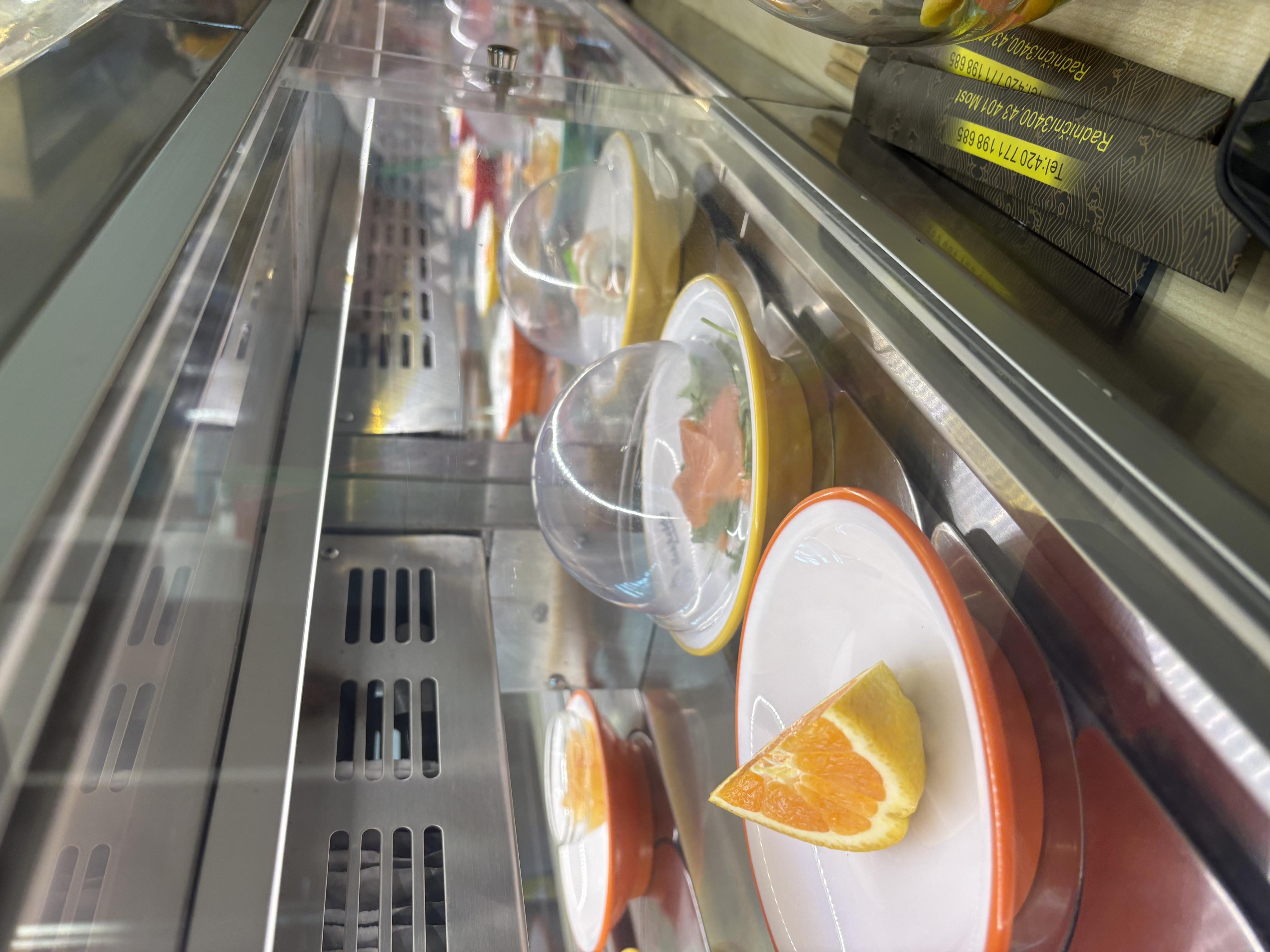 Hokkaido Running Sushi Bar foto 4