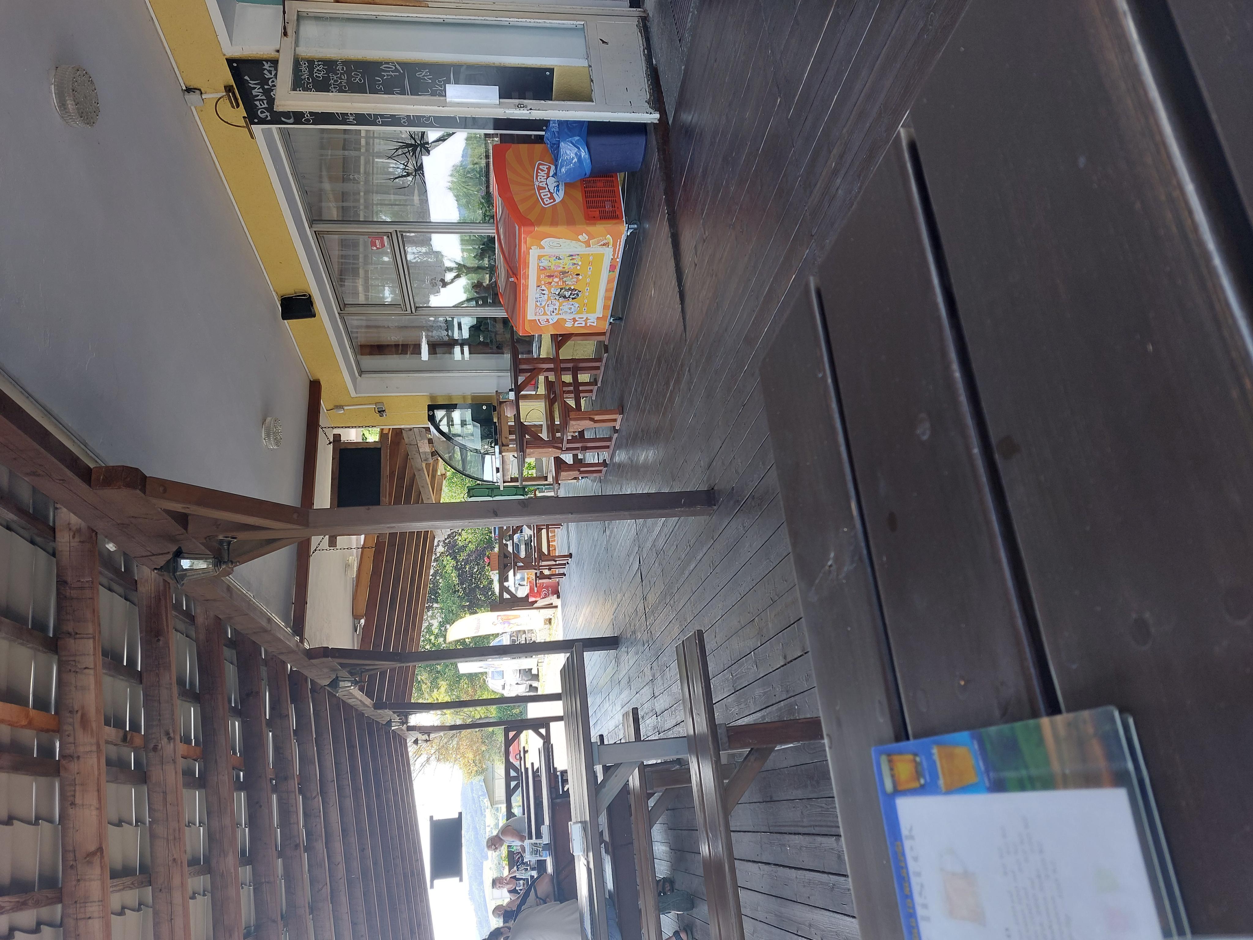 Pošumavská restaurace aeroklub Klatovy foto 2