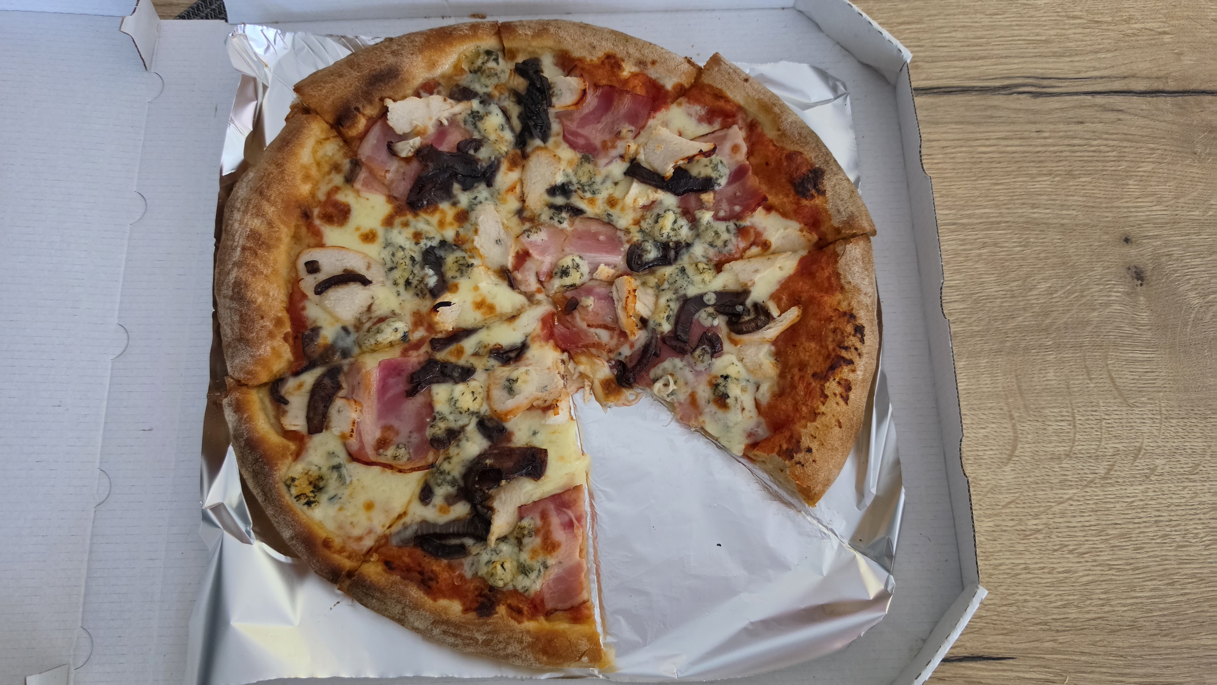 Pizza Bury foto 2