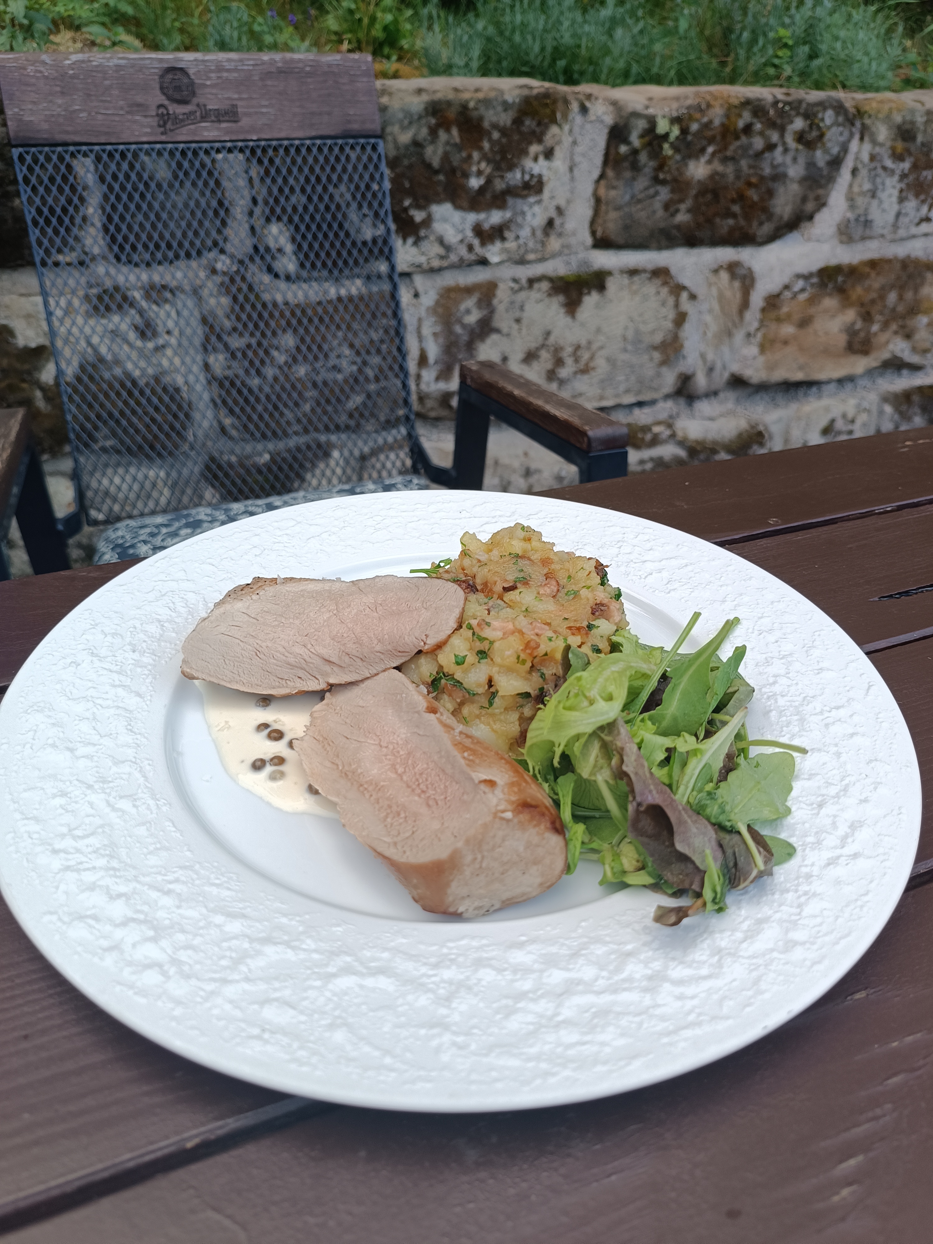 ČERNÁ LOUŽE - penzion a restaurace foto 2