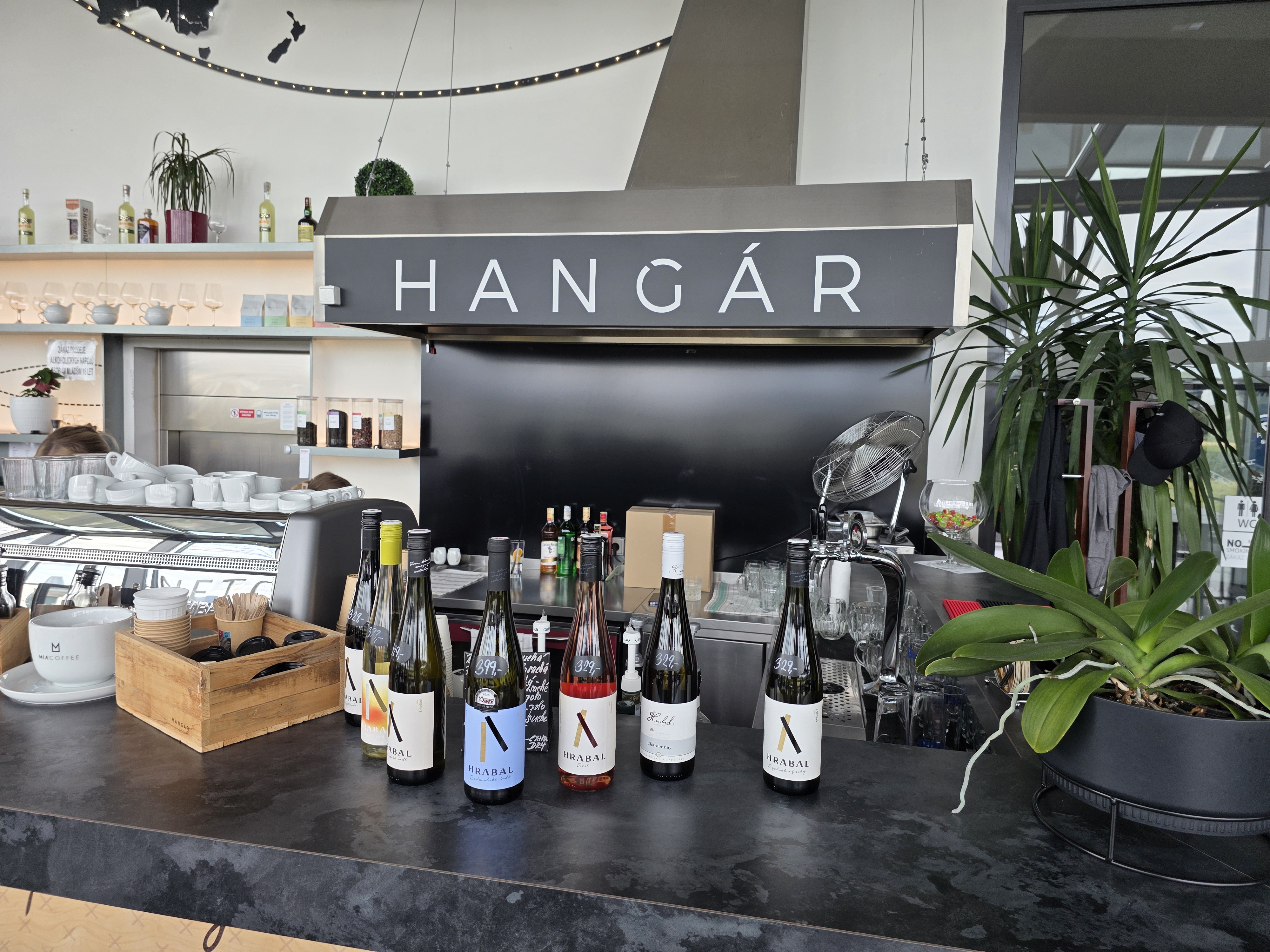 Hangár Café foto 3